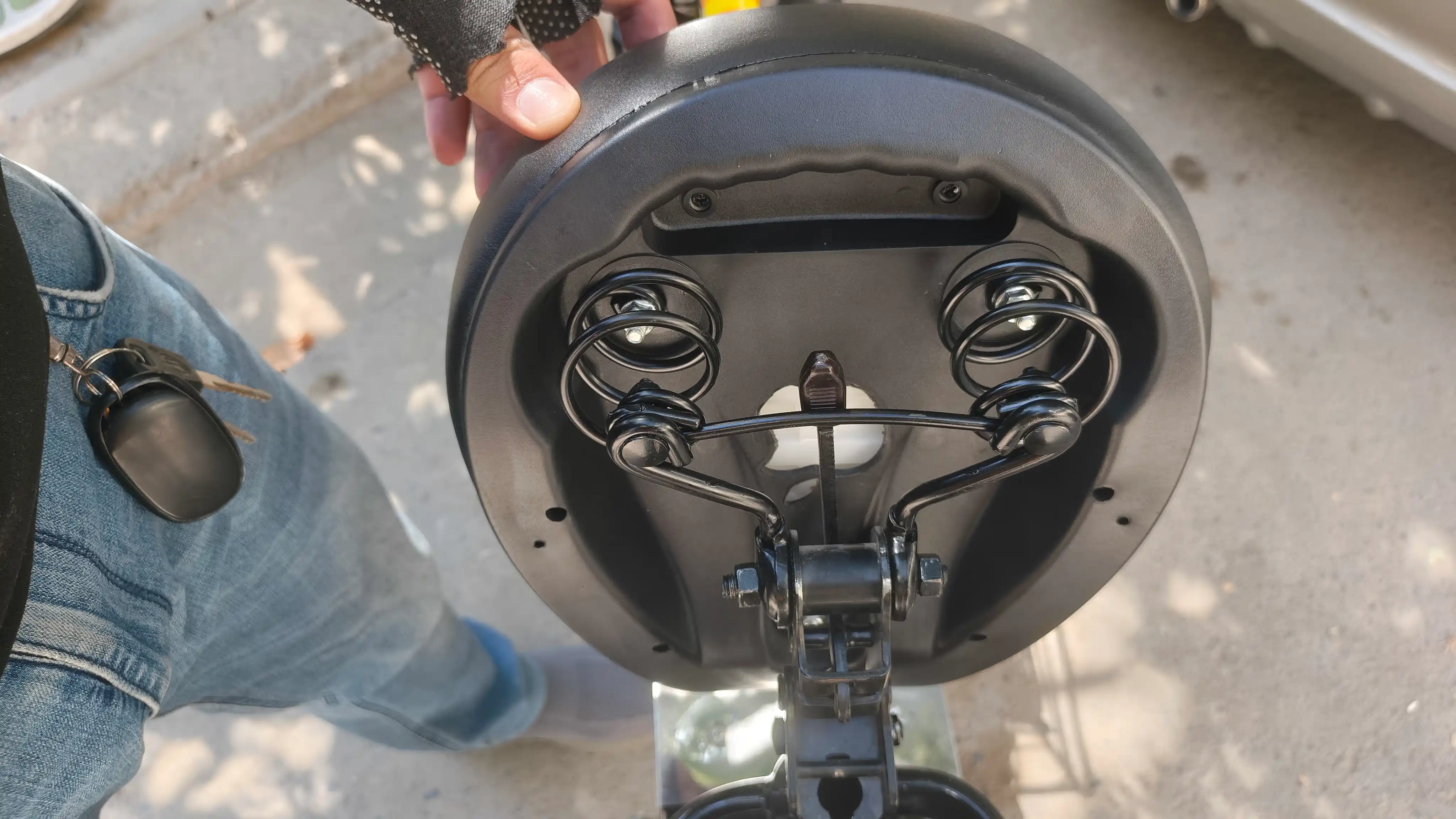 Elektr velosiped va skuter egari