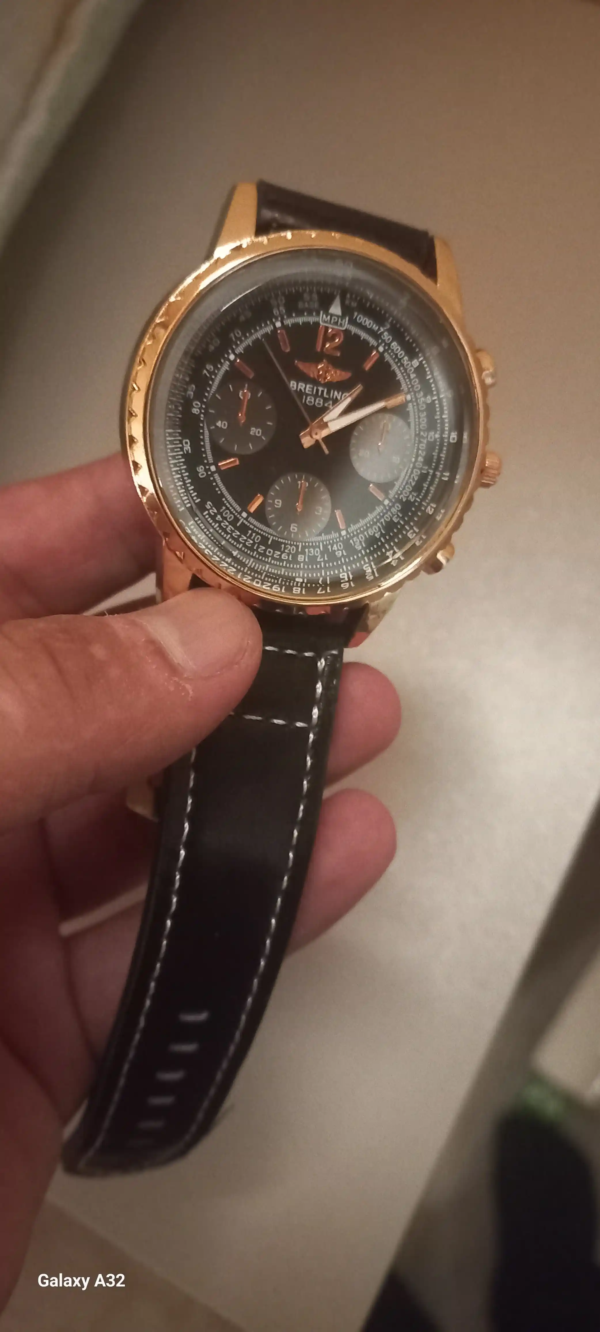 Еrkaklar soati BREITLING-dan