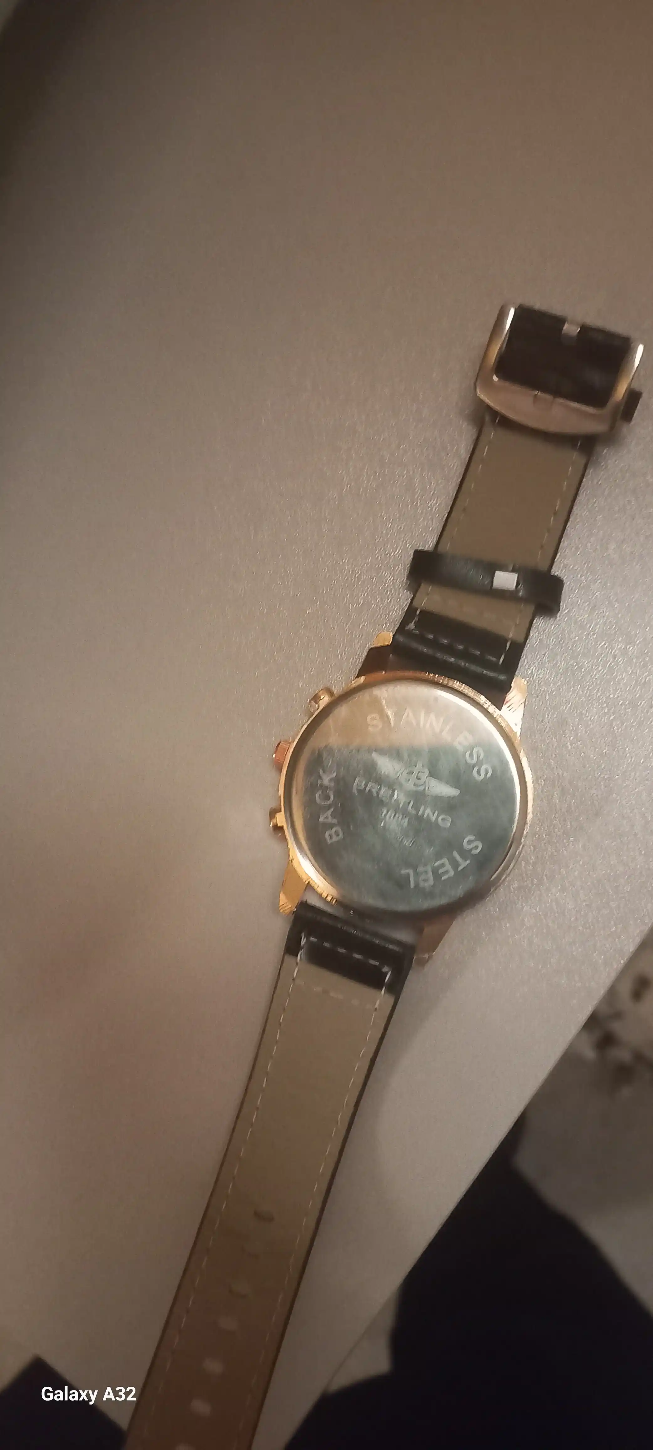 Еrkaklar soati BREITLING-dan