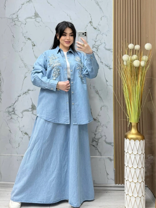 Ayollar uchun uch qismli jinsi to‘plami: yubka, ko‘ylak va ustki kiyim - 