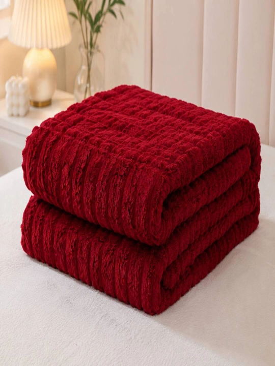 «Yoqut Nafosati» pled 200×220 sm, bir qatlamli, qizil rangda, yumshoq va shinam