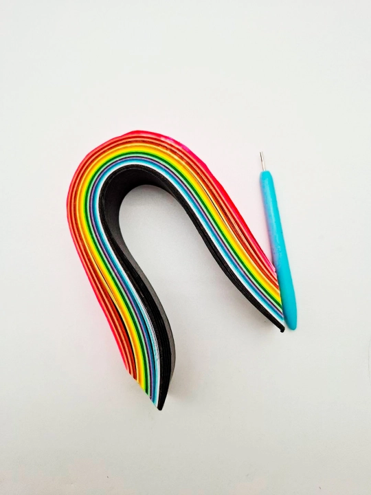 QUILLING PAPER Набор бумаги для квиллинга, 20 цветов, 200 шт, длиной 25 и 38,5 см, с инструментом