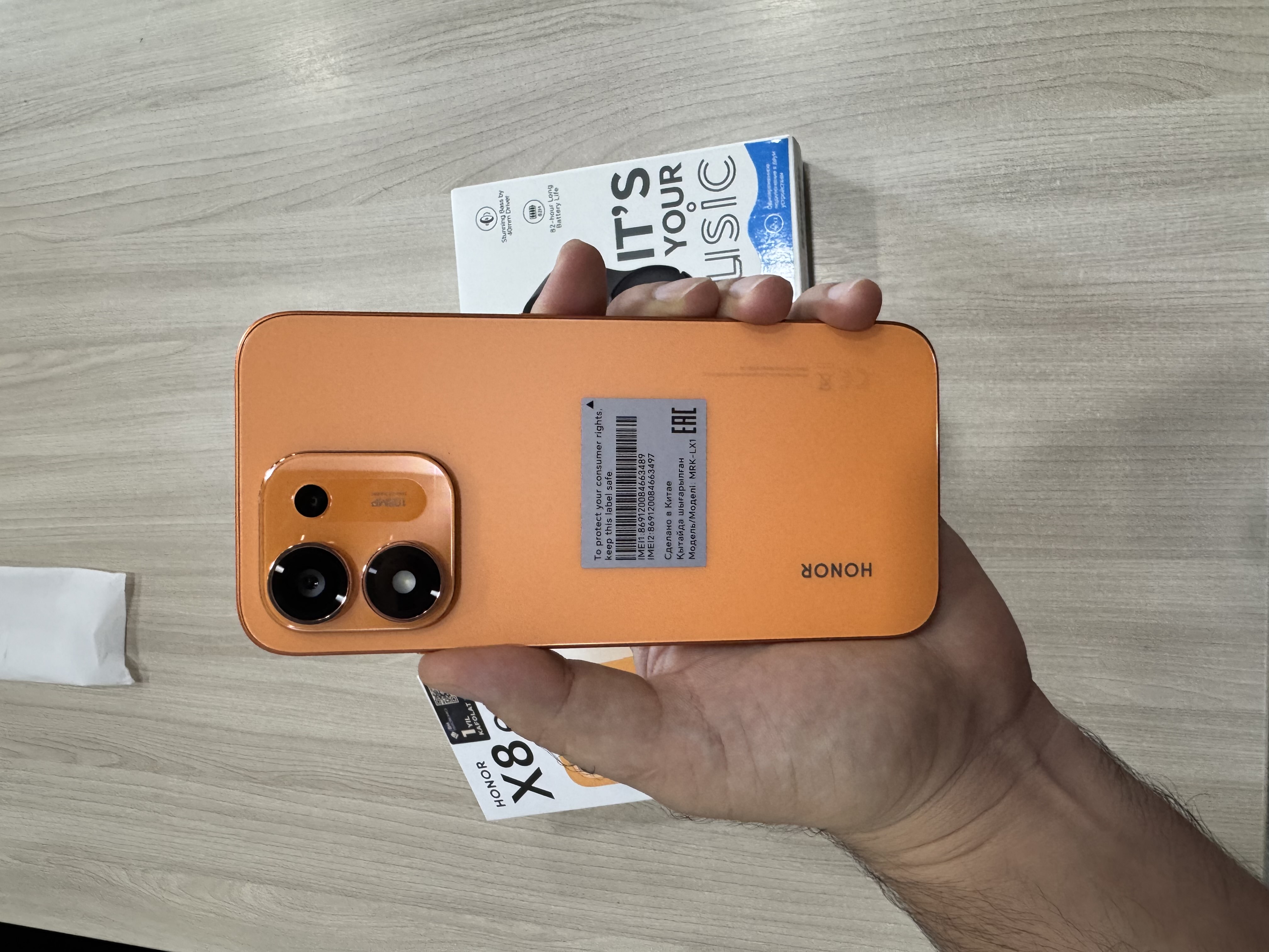 HONOR X8e 6/256 GB smartfoni, 108 MP kamera, 7700 mA·soat, 120 Hz ekran