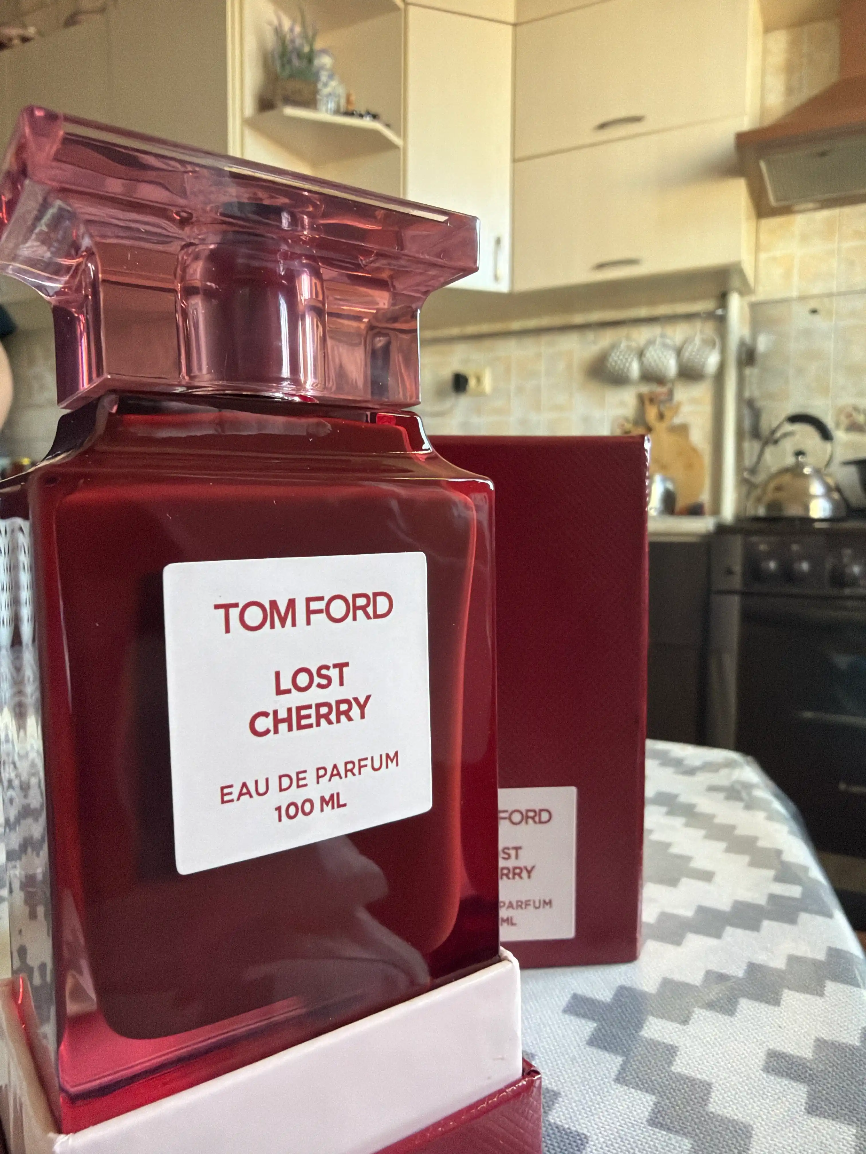 Tom Ford Lost Cherry парфюмерная вода для женщин и мужчин, Eau de Parfum (EDP), 100 мл