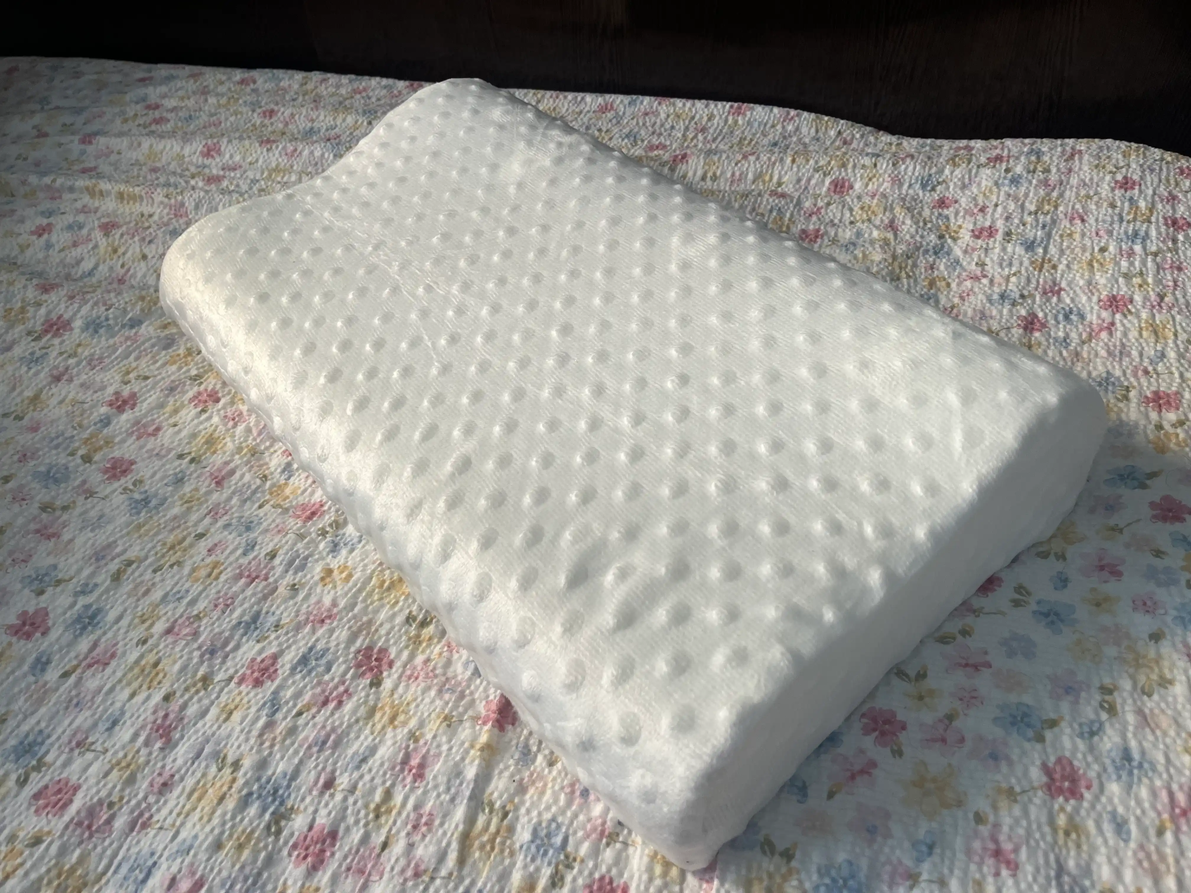 Ortopedik uyqu yostigi Memory Foam, bo‘yin va umurtqa uchun, gipoallergen, anatomik shakl