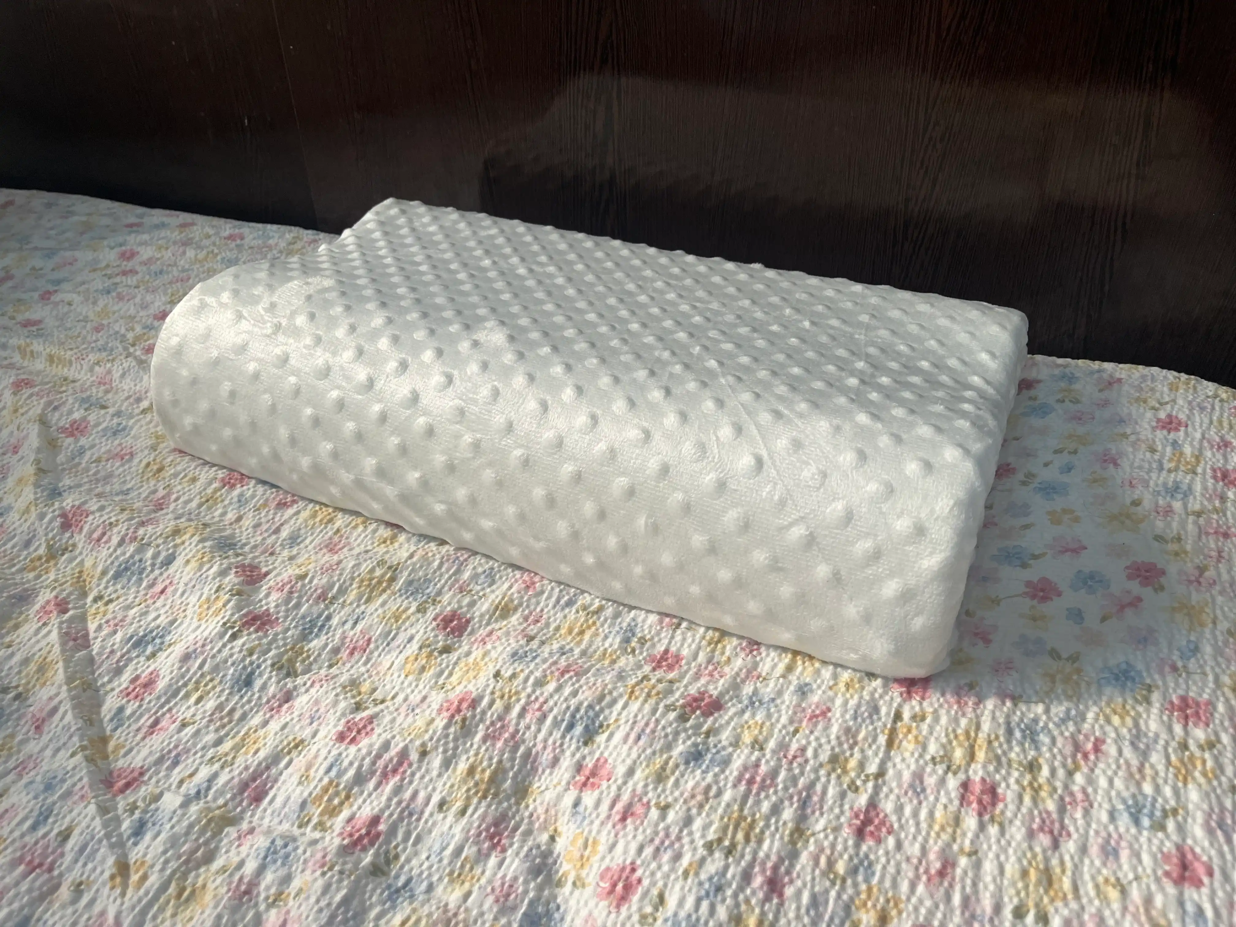 Ortopedik uyqu yostigi Memory Foam, bo‘yin va umurtqa uchun, gipoallergen, anatomik shakl