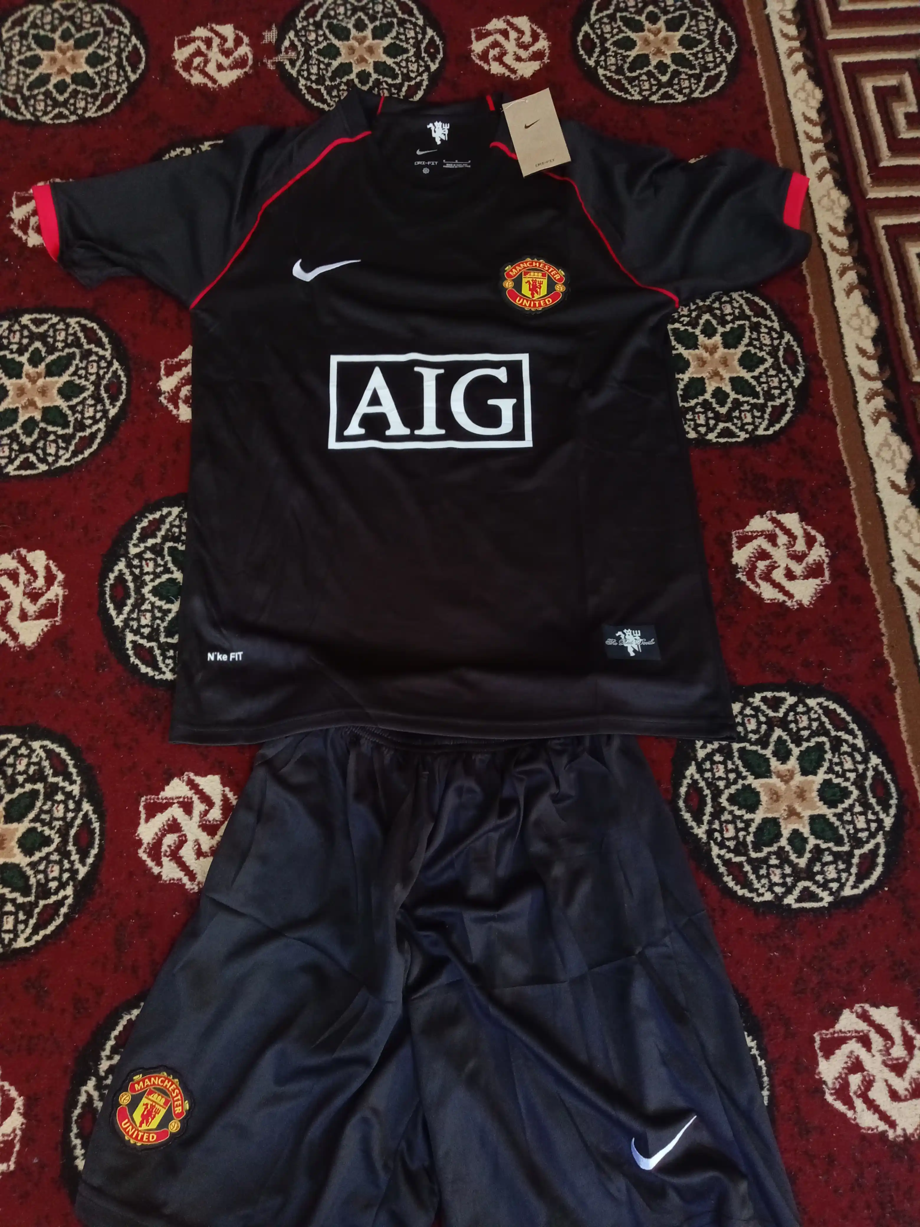 Futbol formasi Retro. Maktab uchun