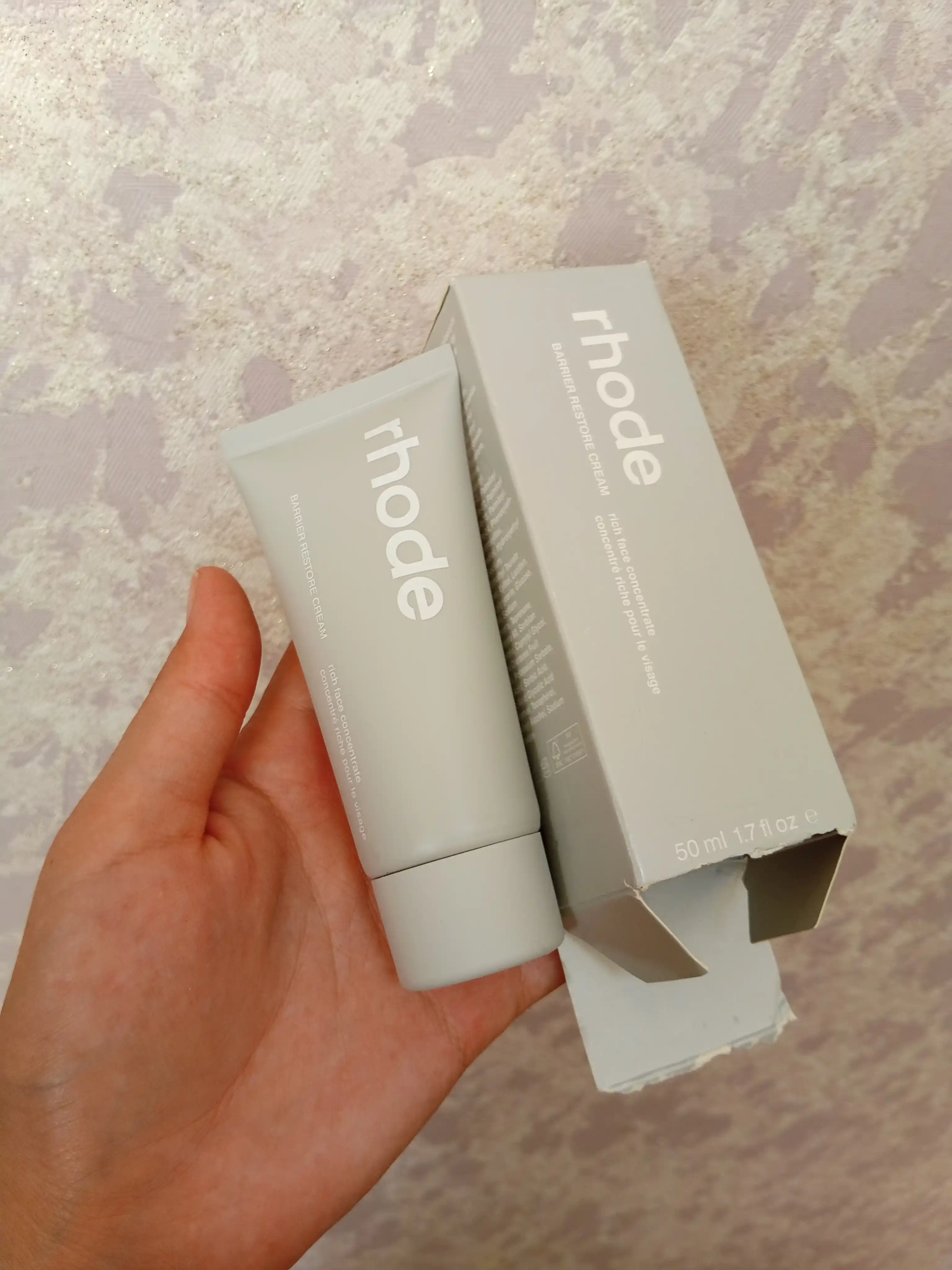 Rhode Barrier Restore Cream - terini himoya qilish va tiklash uchun universal krem