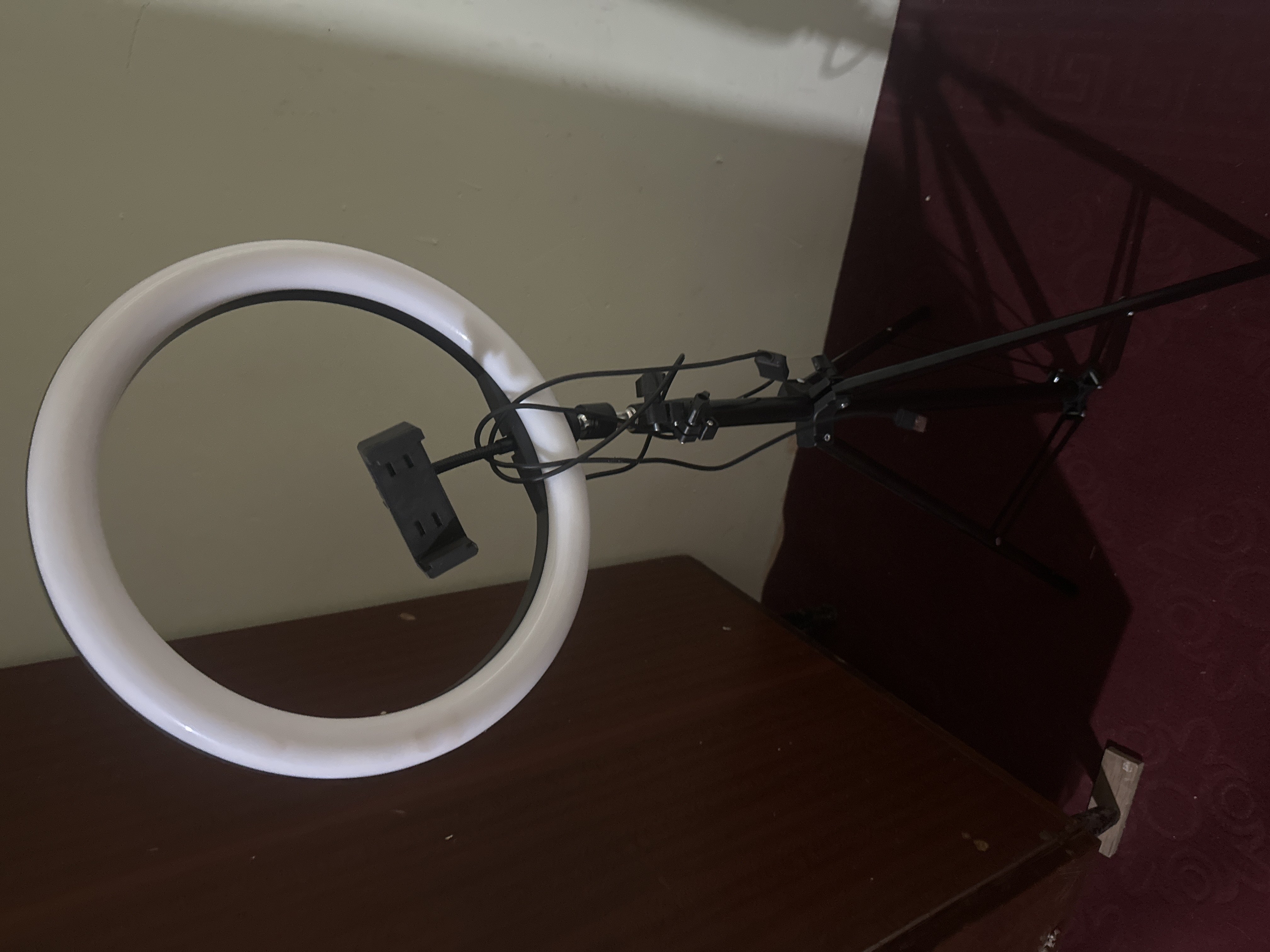 MJ-30 RGB Ring Light 30 sm Halqasimon Lampa, Shtativ va Telefon Ushlagich bilan
