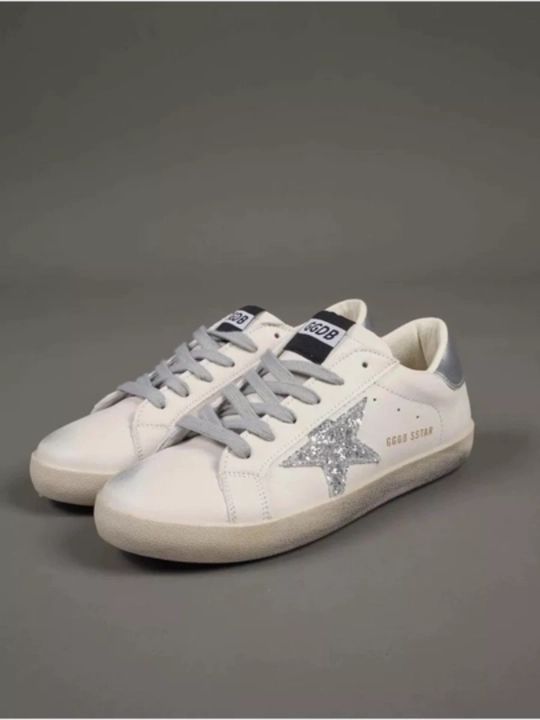 Ayollar va qizlar uchun Golden Goose kedalari - 
