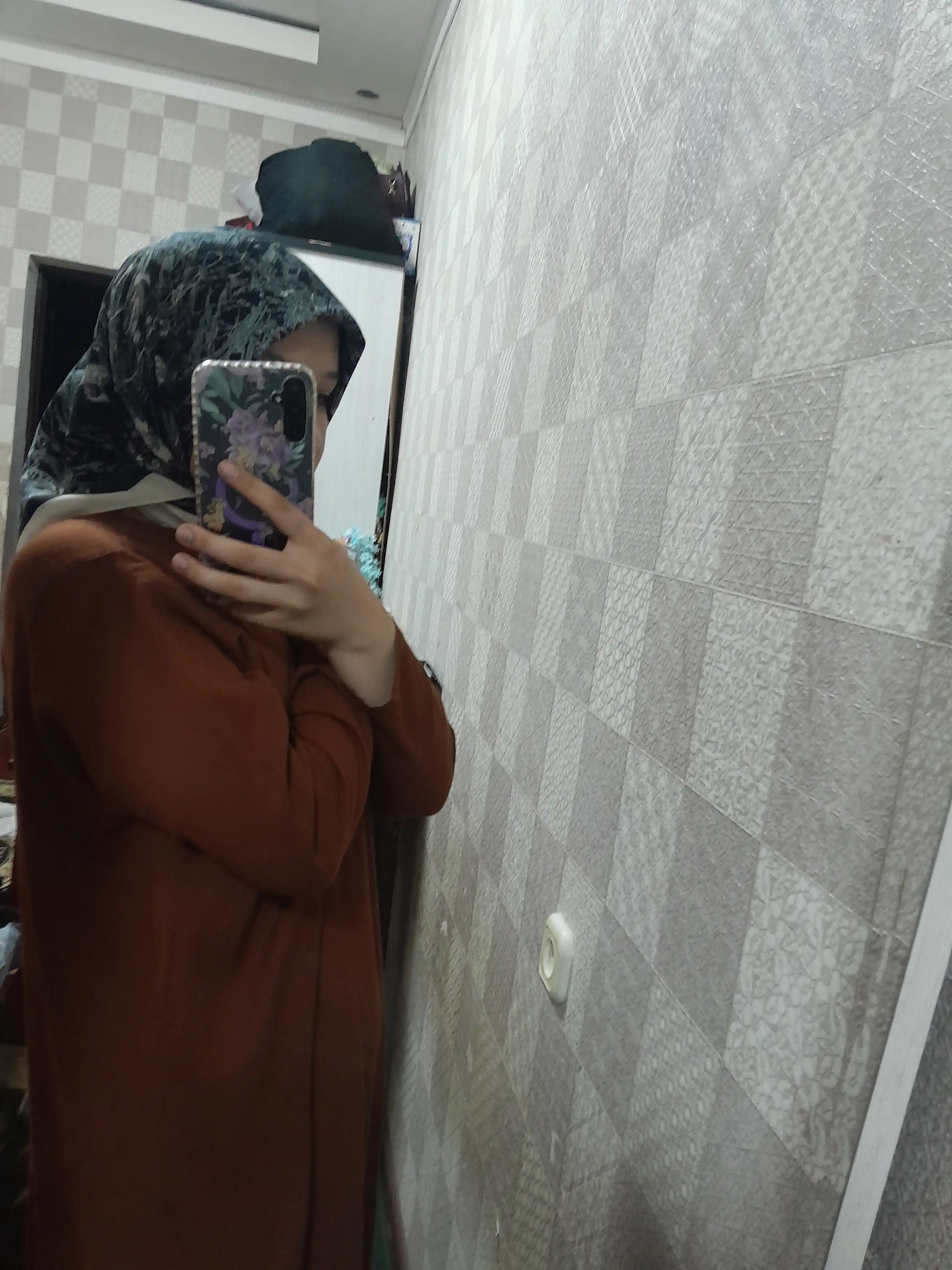 Ayollar romoli, ayollar sharf, hijob ro‘mol, bahor-yoz uchun romol, romol, 80х80 o'lchamda