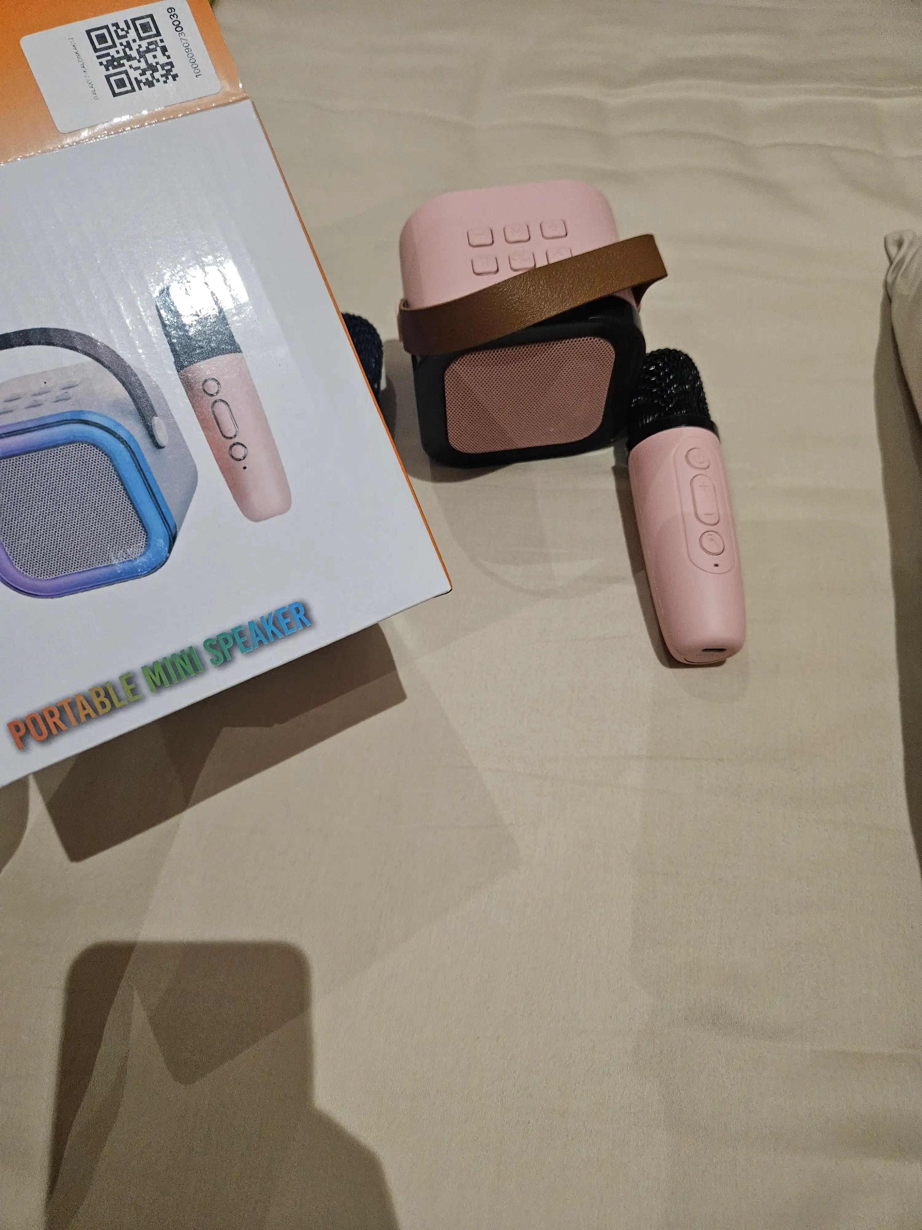 Karaoke uchun 2 ta mikrofonli portativ Bluetooth kalonka K12, karnay, RGB