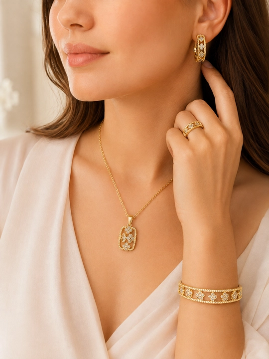 Комплект украшений, серьги, кольцо, браслет, цепочка, Messika Bvlgari, Vancleef