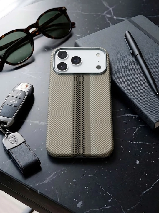 Ultra Slim Carbon Style Case для iPhone 17 и 18 Pro / Pro Max — ультратонкий чехол