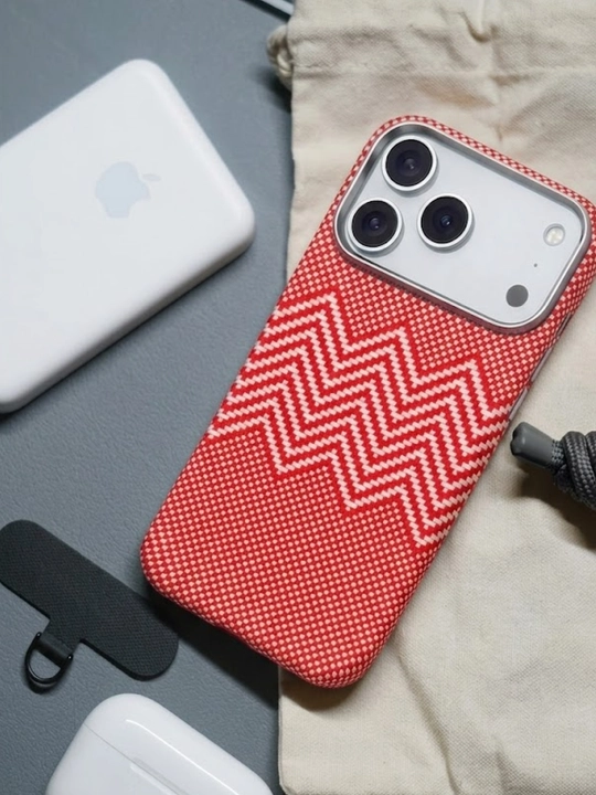 Ultra Slim Carbon Style Case для iPhone 17 и 18 Pro / Pro Max — ультратонкий чехол