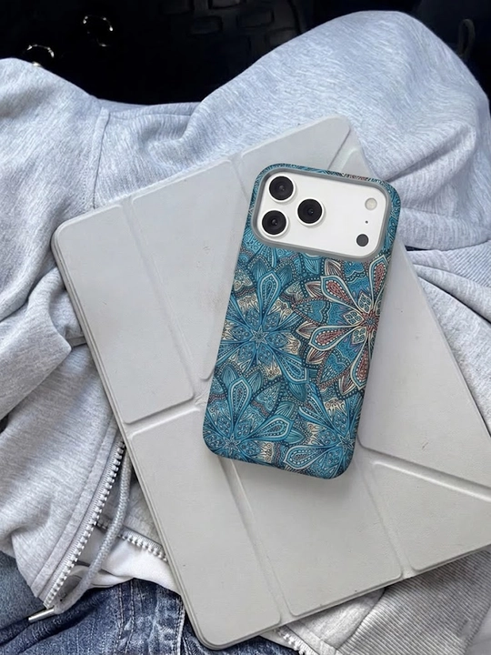 IPhone 17 va 18 Pro / Pro Max uchun Ultra Slim Carbon Style Case - o‘ta yupqa g‘ilof