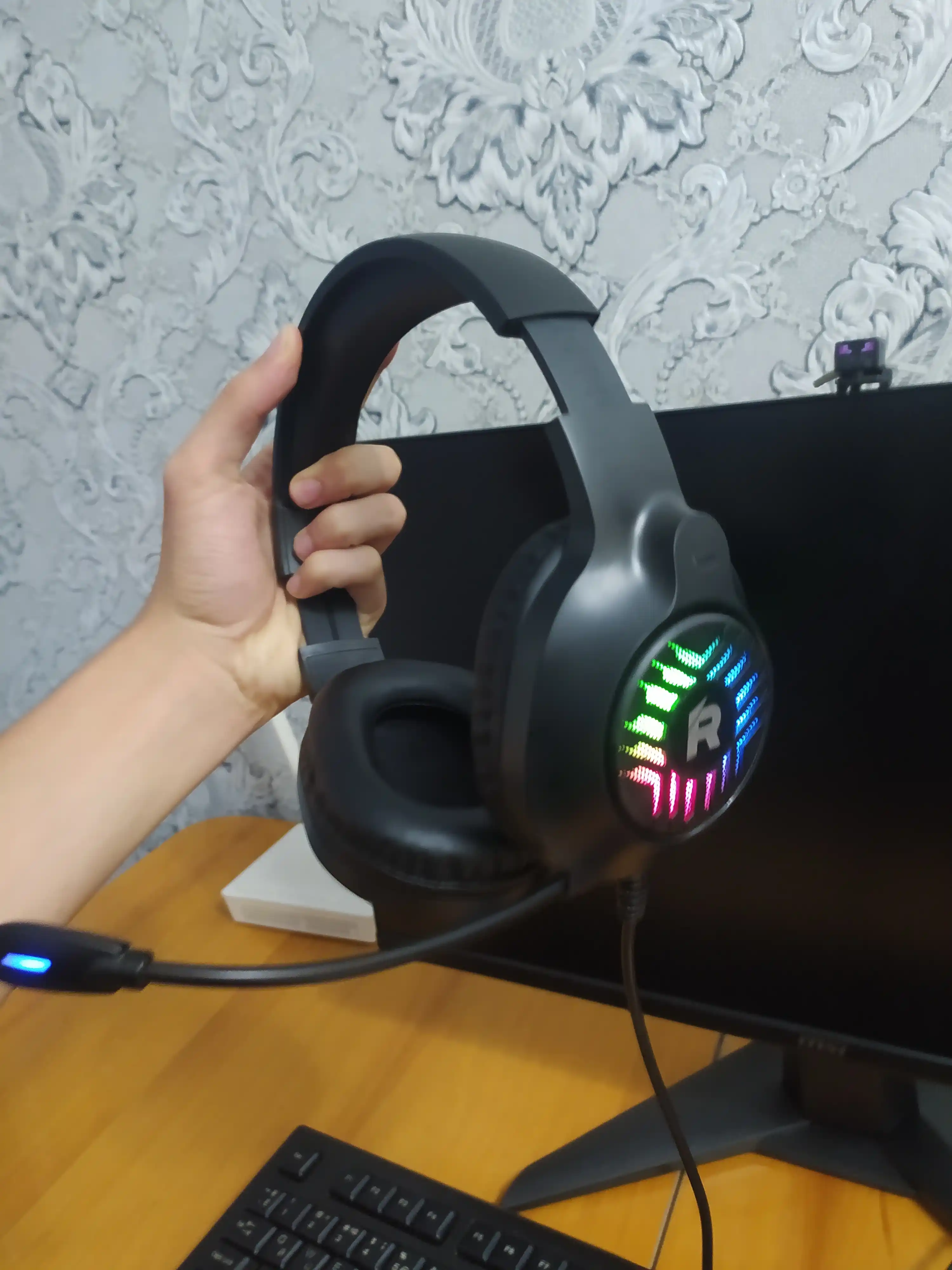 Remax RM-705 Gaming — проводные игровые наушники с микрофоном и RGB-подсветкой