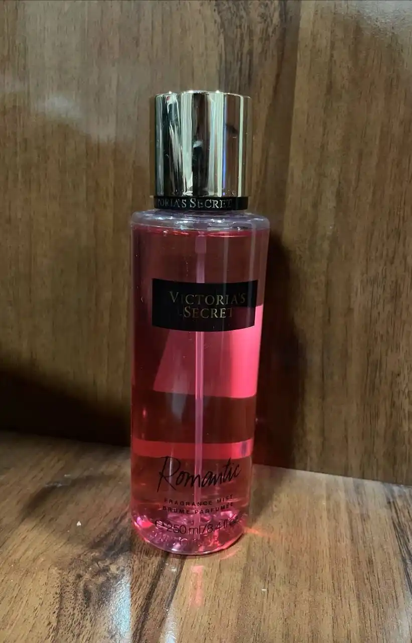 Cпрей для тела Victoria's Secret Temptation для женщин, фруктово-цветочный аромат, 250 мл