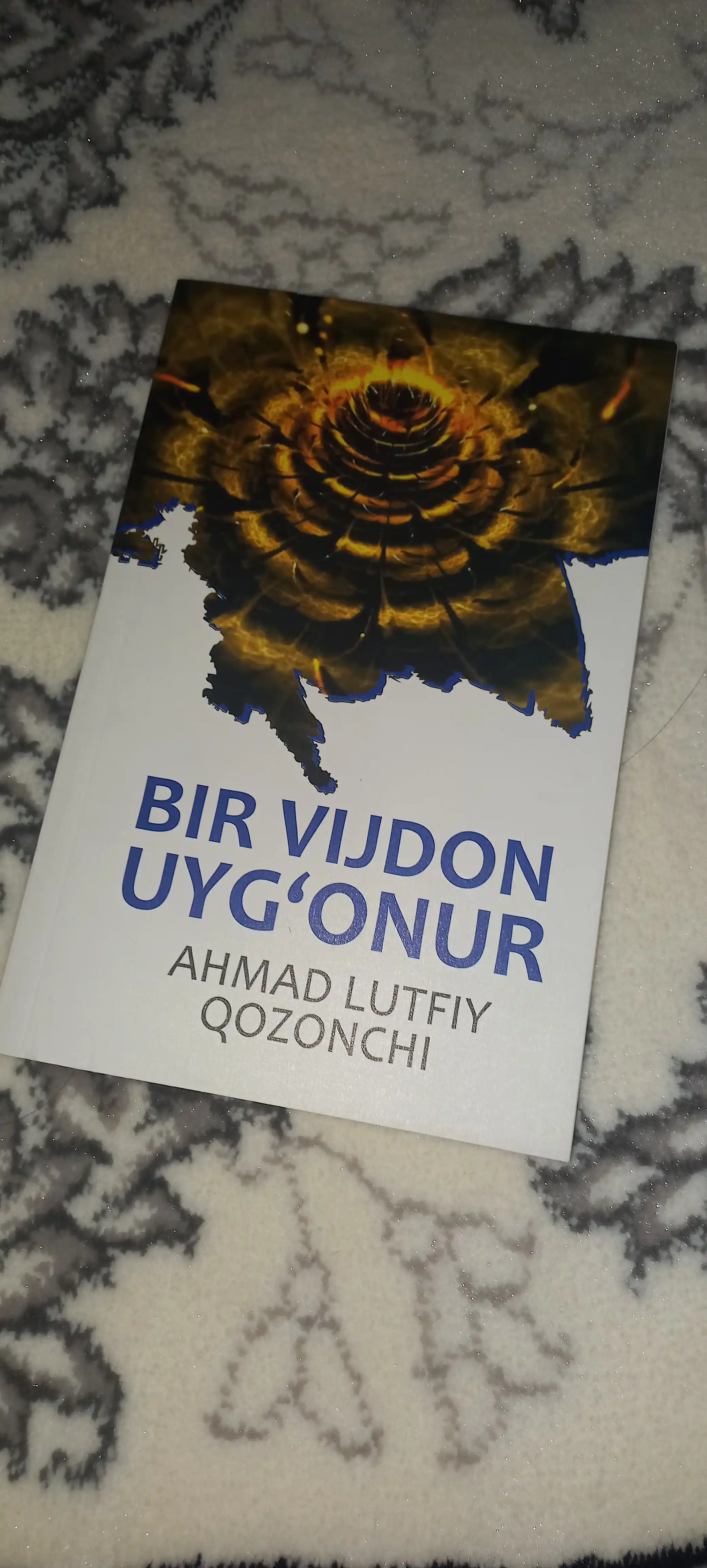 O'gay ona, Bir vijdon uyg'onur, Ahmad Lutfiy Qozonchi