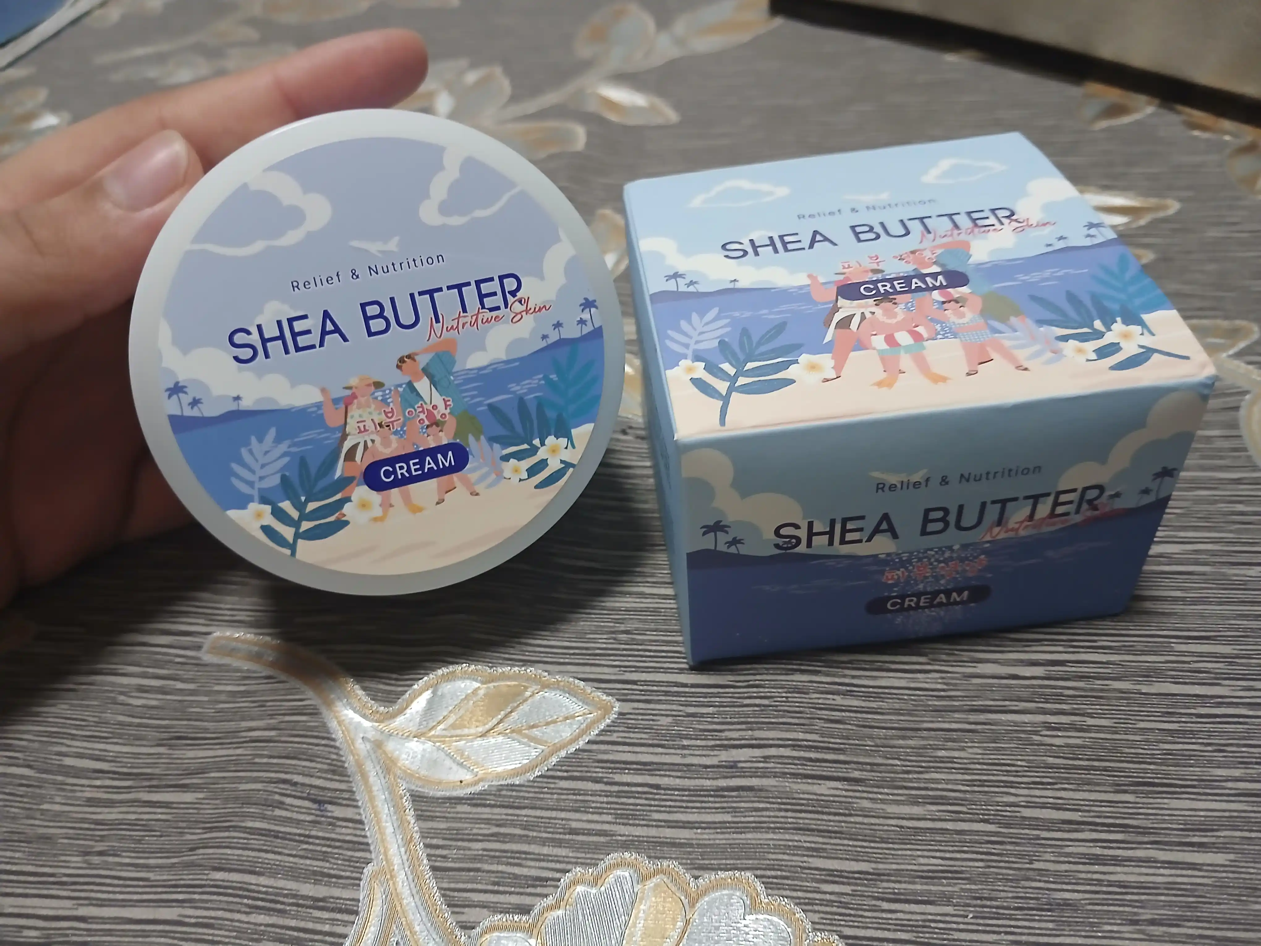 SHEA BUTTER RELIEF & NUTRITION namlantiruvchi, tetiklashtiruvchi kremi, 100 ml