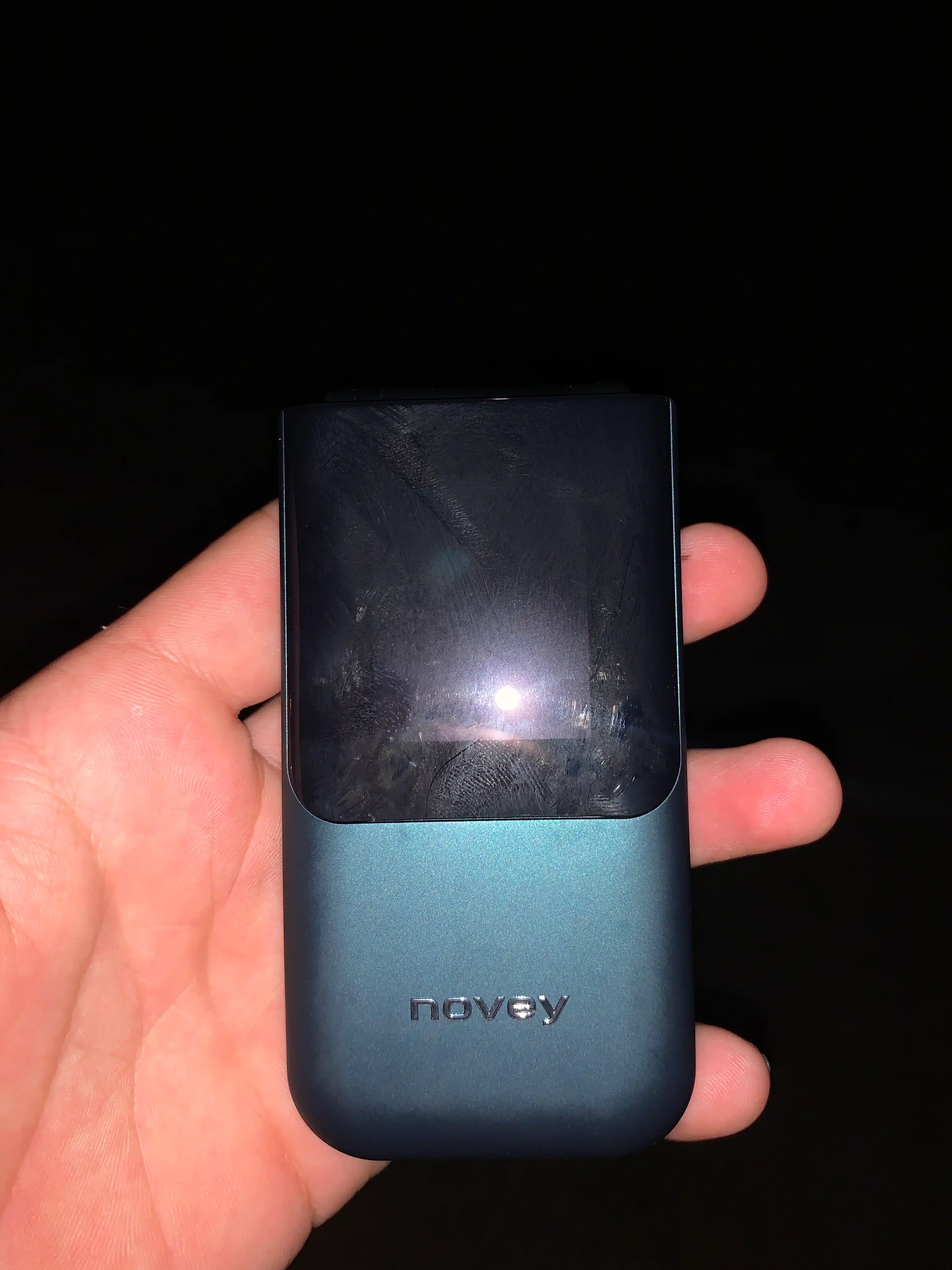 Novey Z720 knopkali legushka telefon, kamera