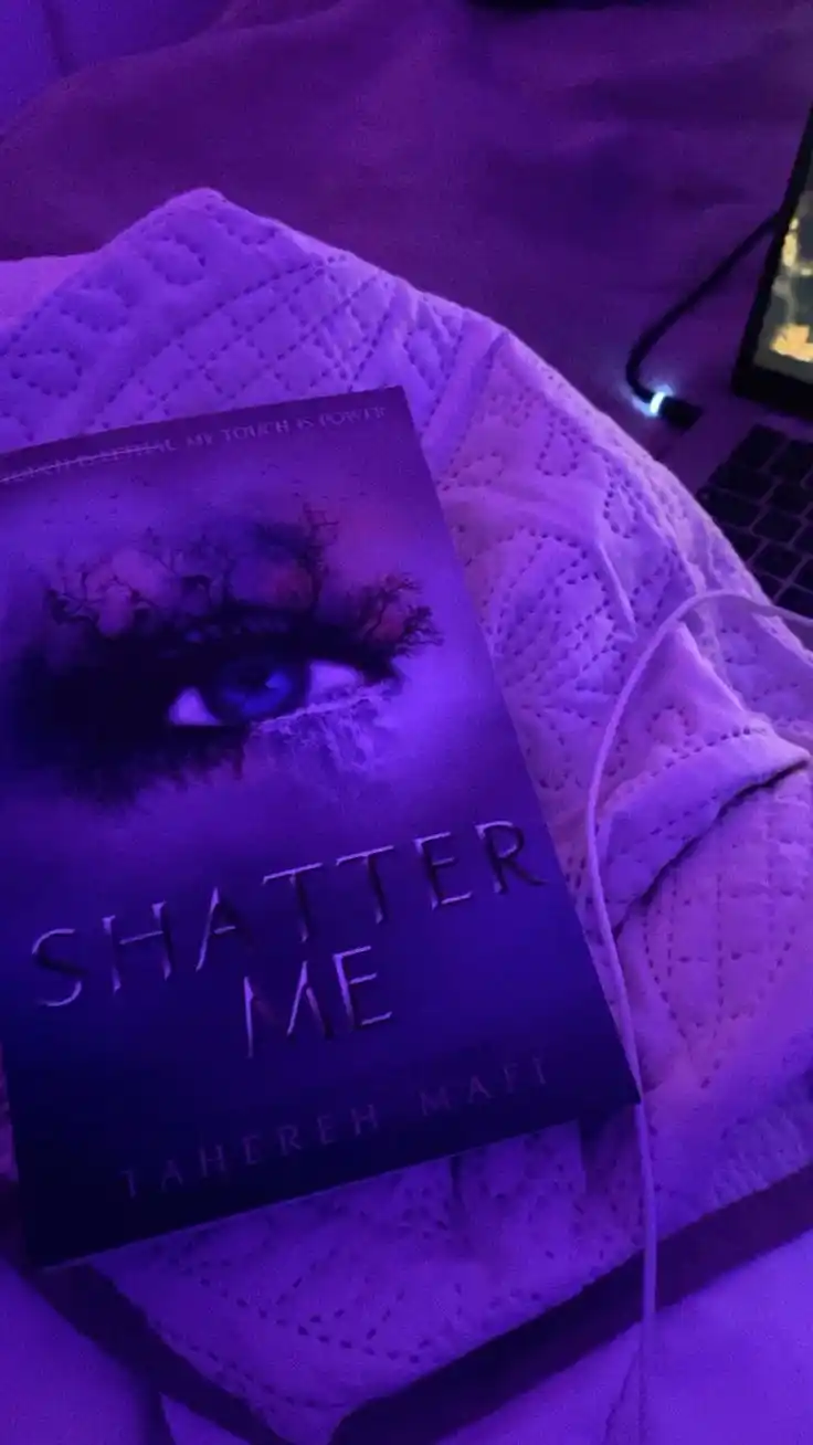 Shatter Me, Unravel Me, Defy Me, Imagine Me, Believe Me, Restore, Ignite Me. Tahereh Mafi