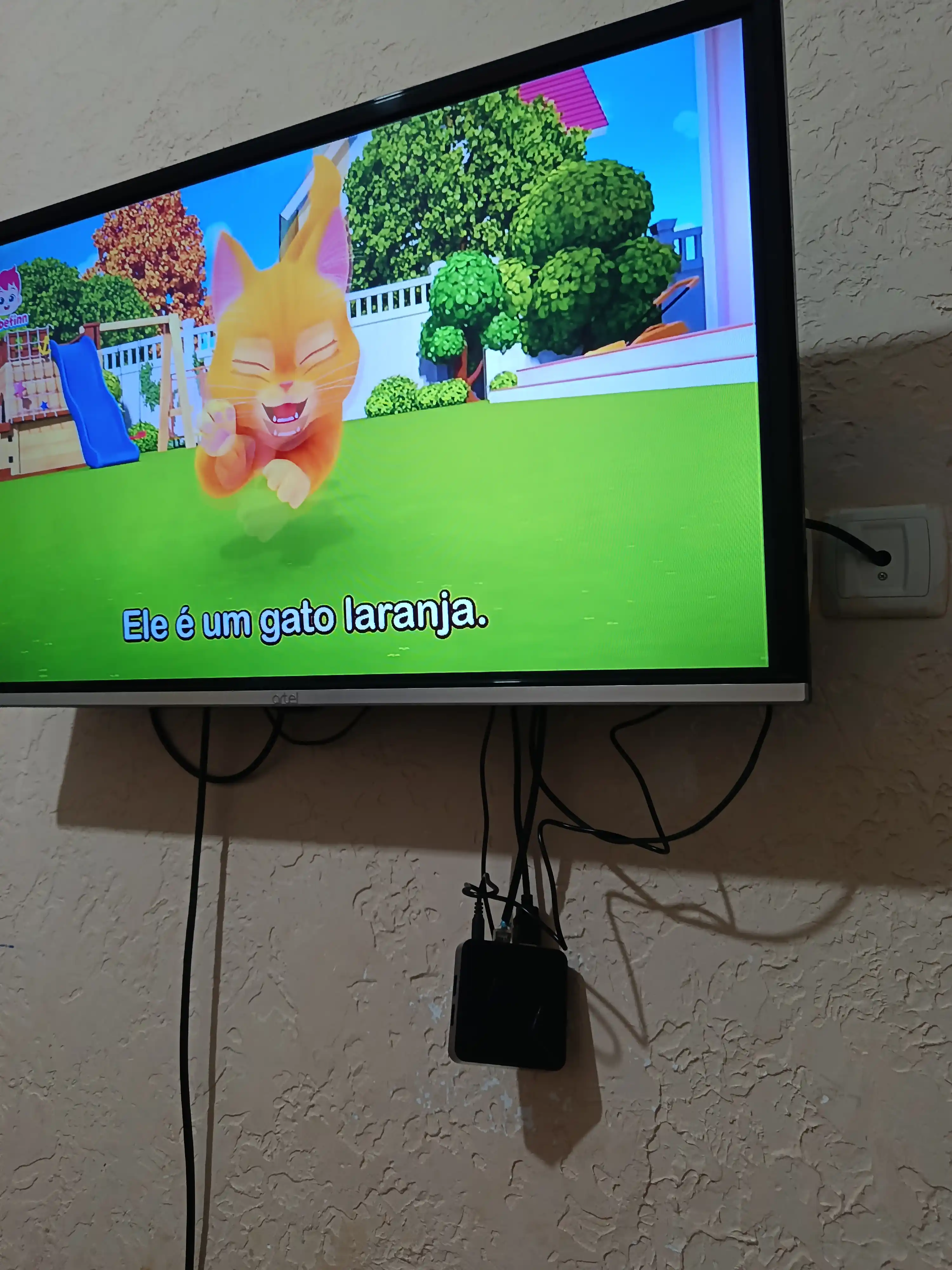 Приставка Android smart TV, Box Q5