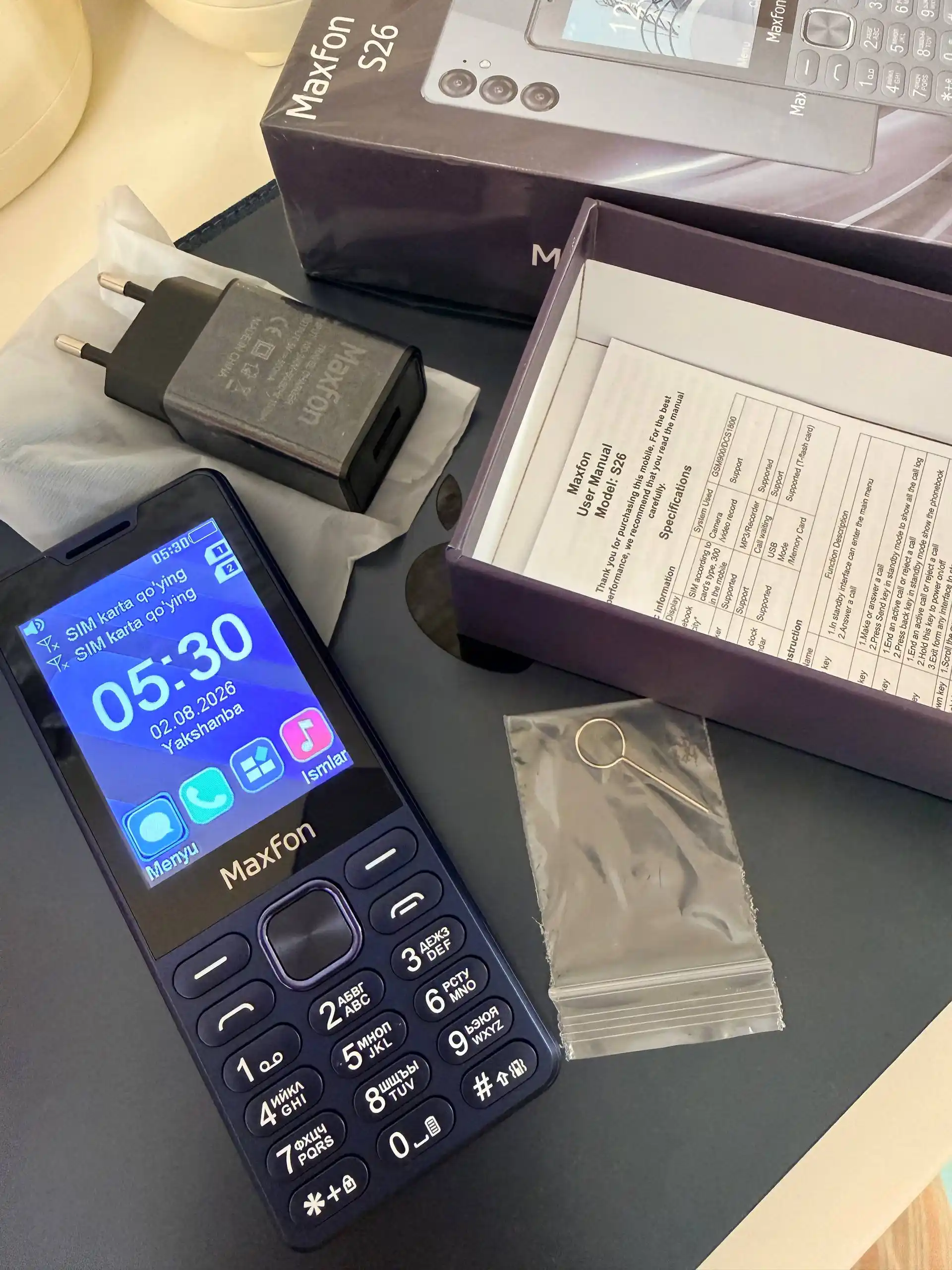 MaxFon S26 tugmali telefoni, 2 ta SIM-karta, Type-C zaryadlash, 1300 mAh, katta ekran