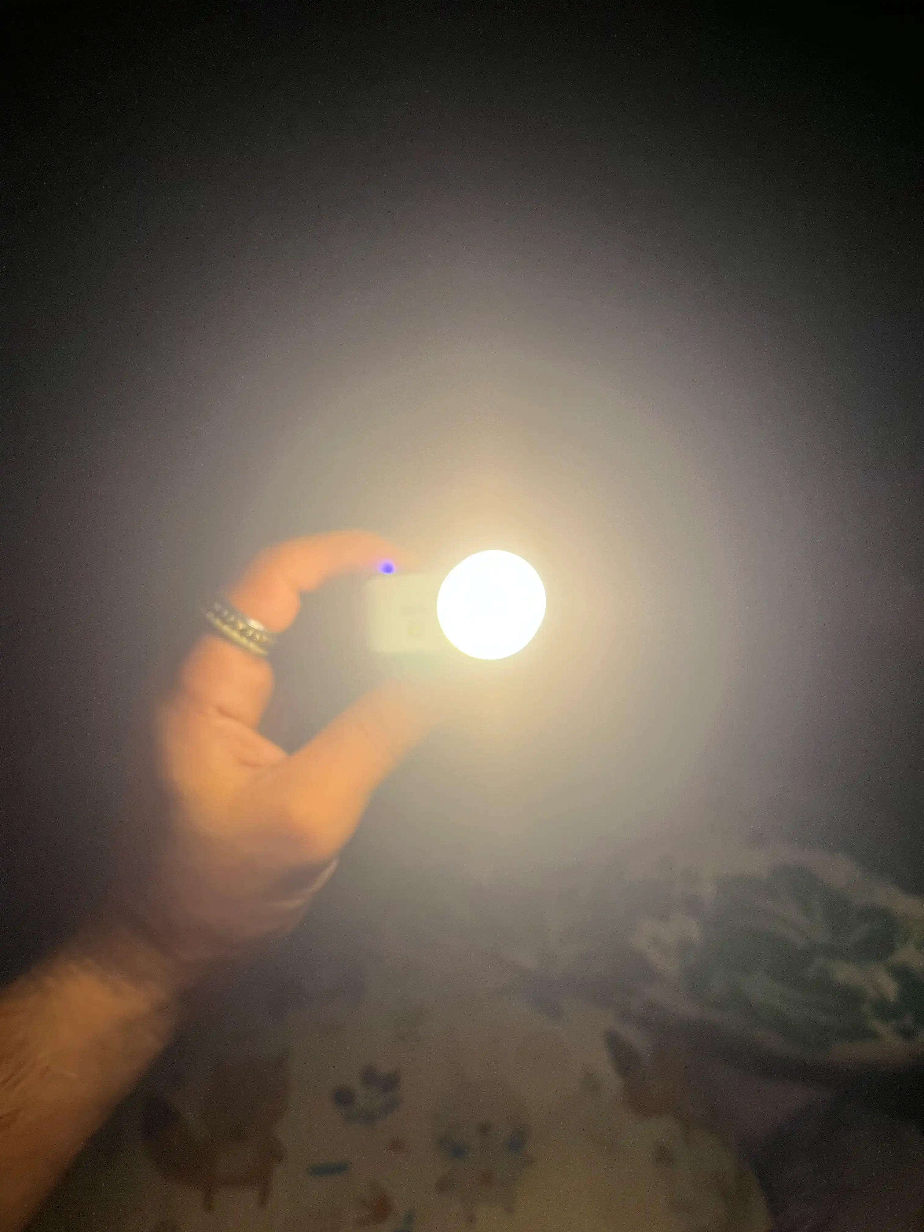 Yoritgich energiya tejash, dumaloq, USB