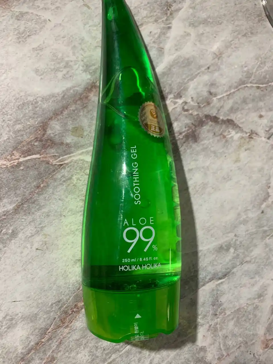 Holika Holika Aloe 99% Soothing Gel, yuz va tana uchun namlantiruvchi aloe geli, 250 ml