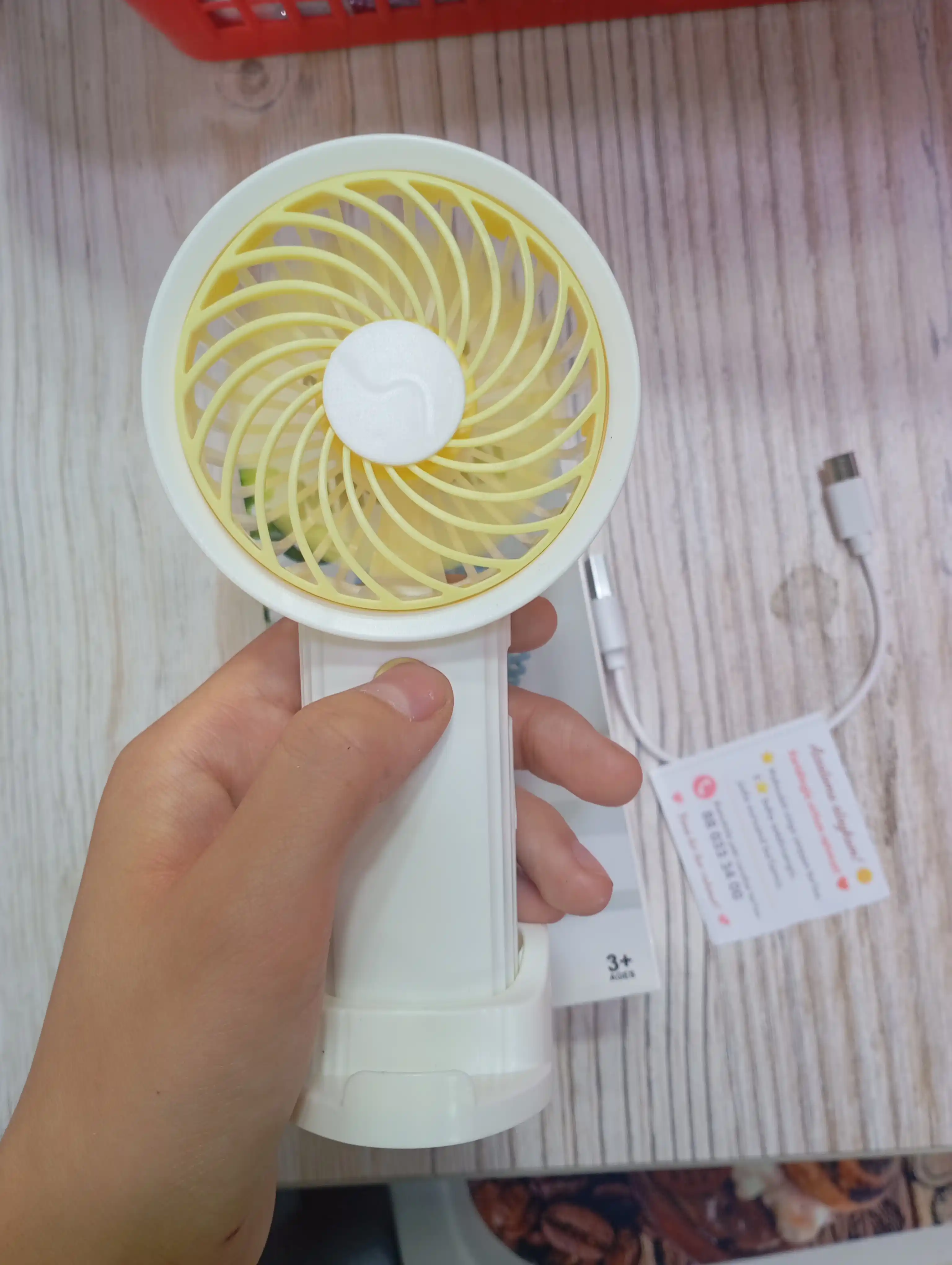 Mini ventilyator usb zaryadlovchi, stol uchun ventilyatorcha, vintelyator kichkina