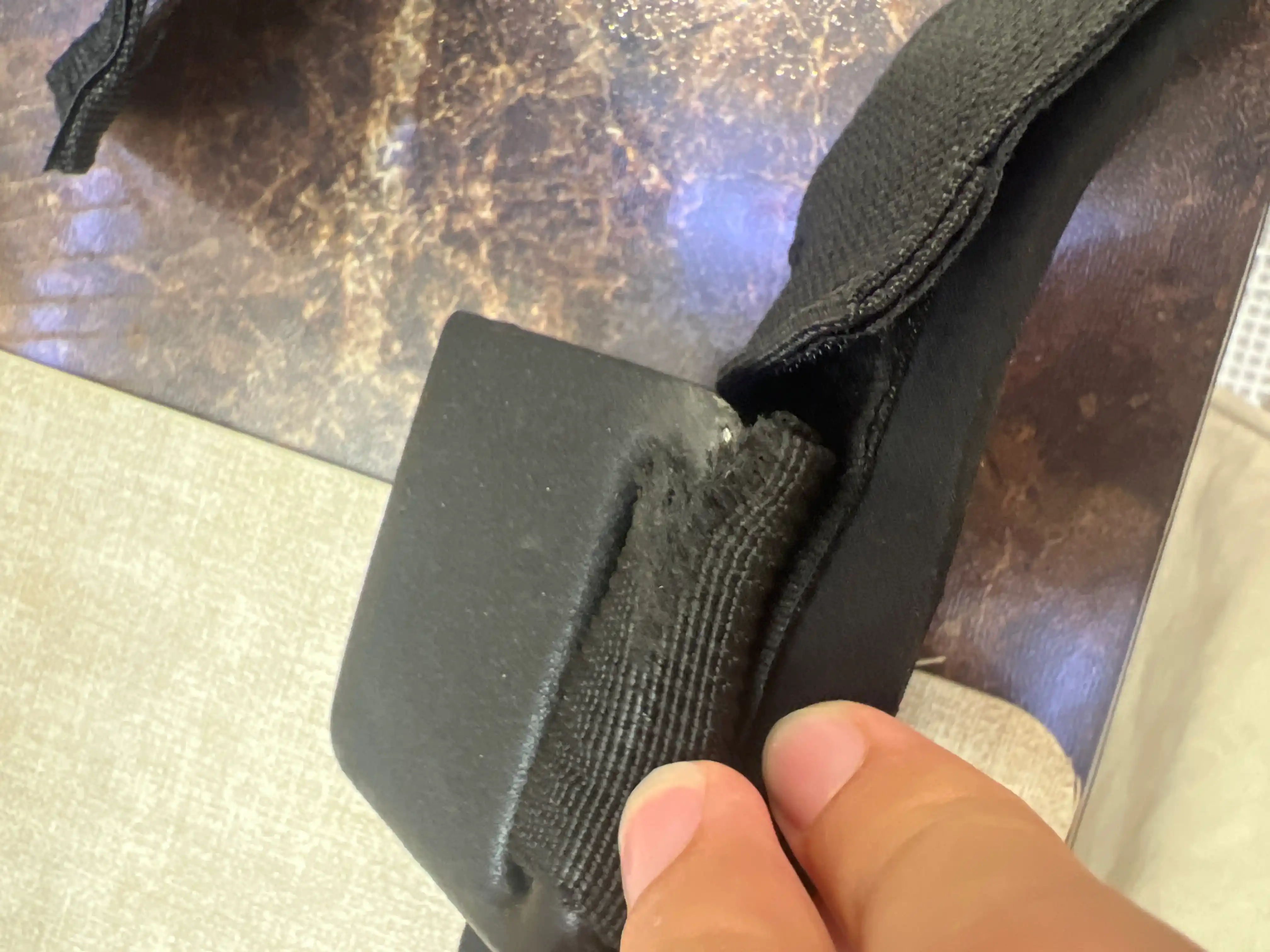 Turnikda tortilish va shtanga ko'tarish uchun maxsus ilgaklar, fitnes va krossfit