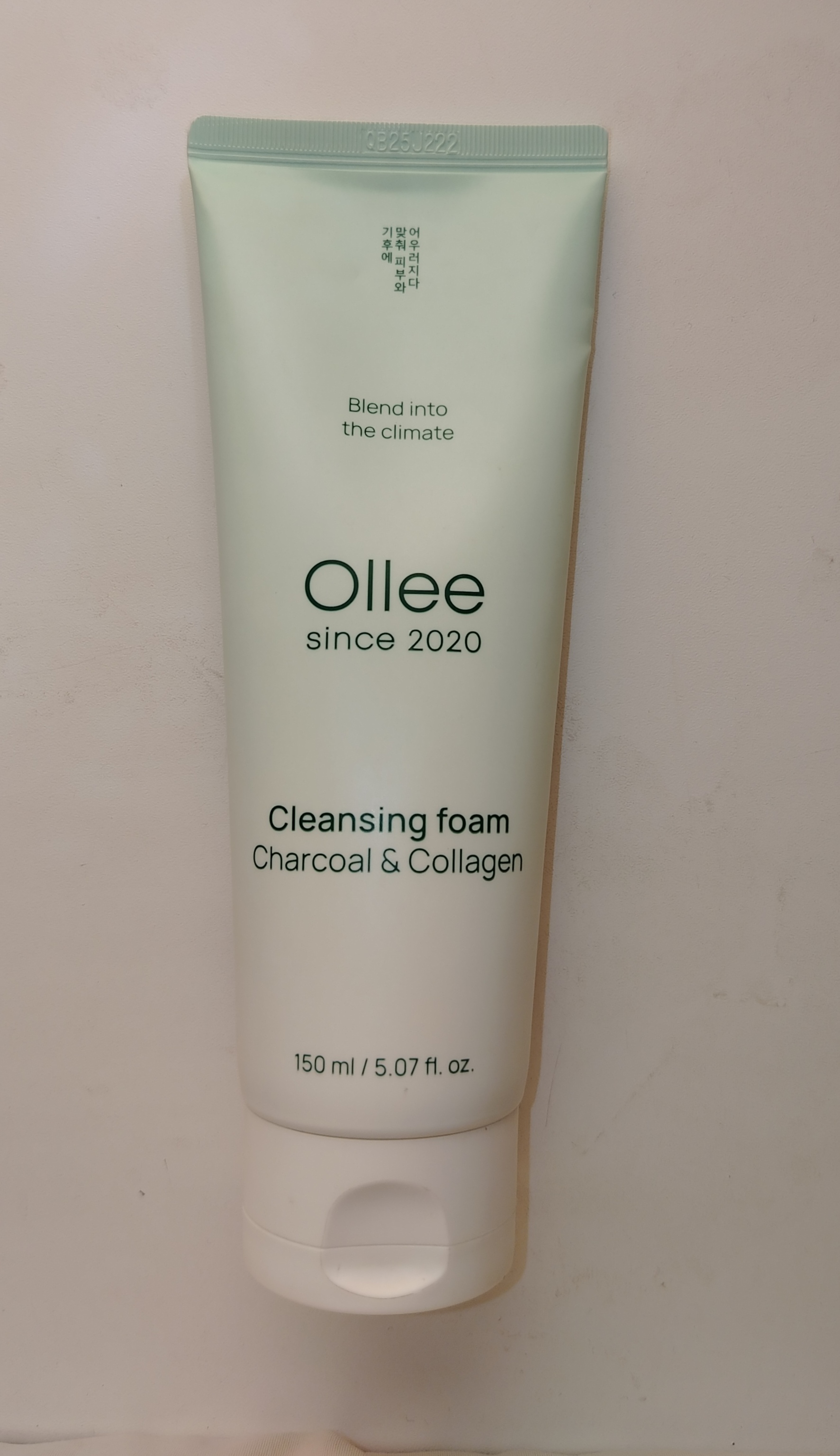 OLLEE Cleansing Foam ko‘mir va kollagenli yuz yuvish ko‘pigi, 150 ml