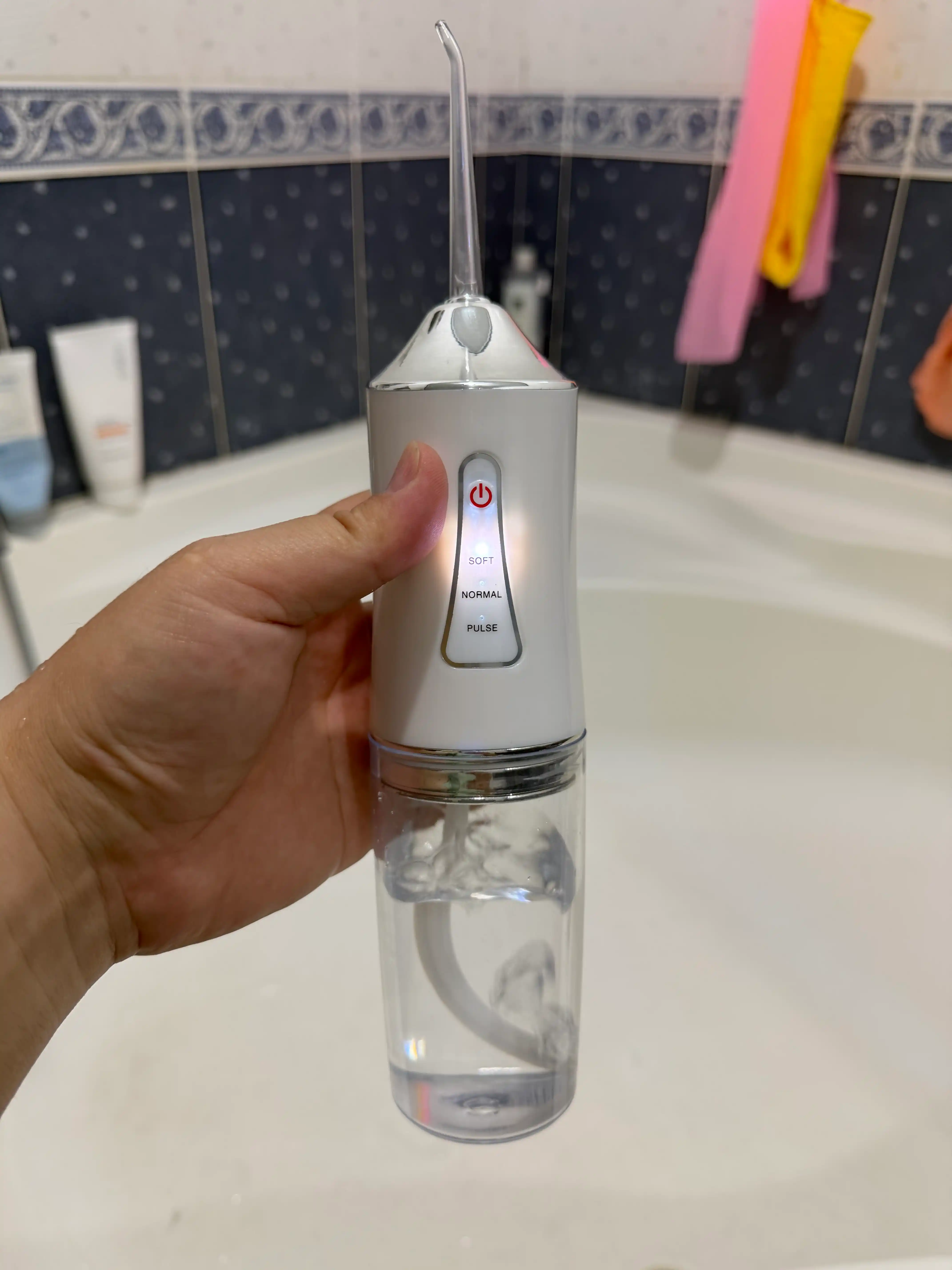 Ирригатор для полости рта Oral Irrigator с USB, 3 режима, 4 насадки