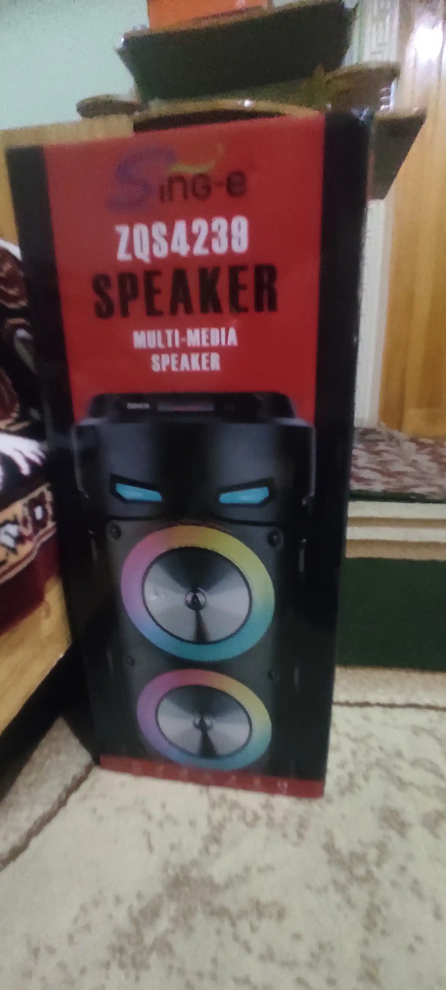 Katta Bluetooth simsiz kolonka, karaoke, RGB yoritish, mikrofon va pult bilan