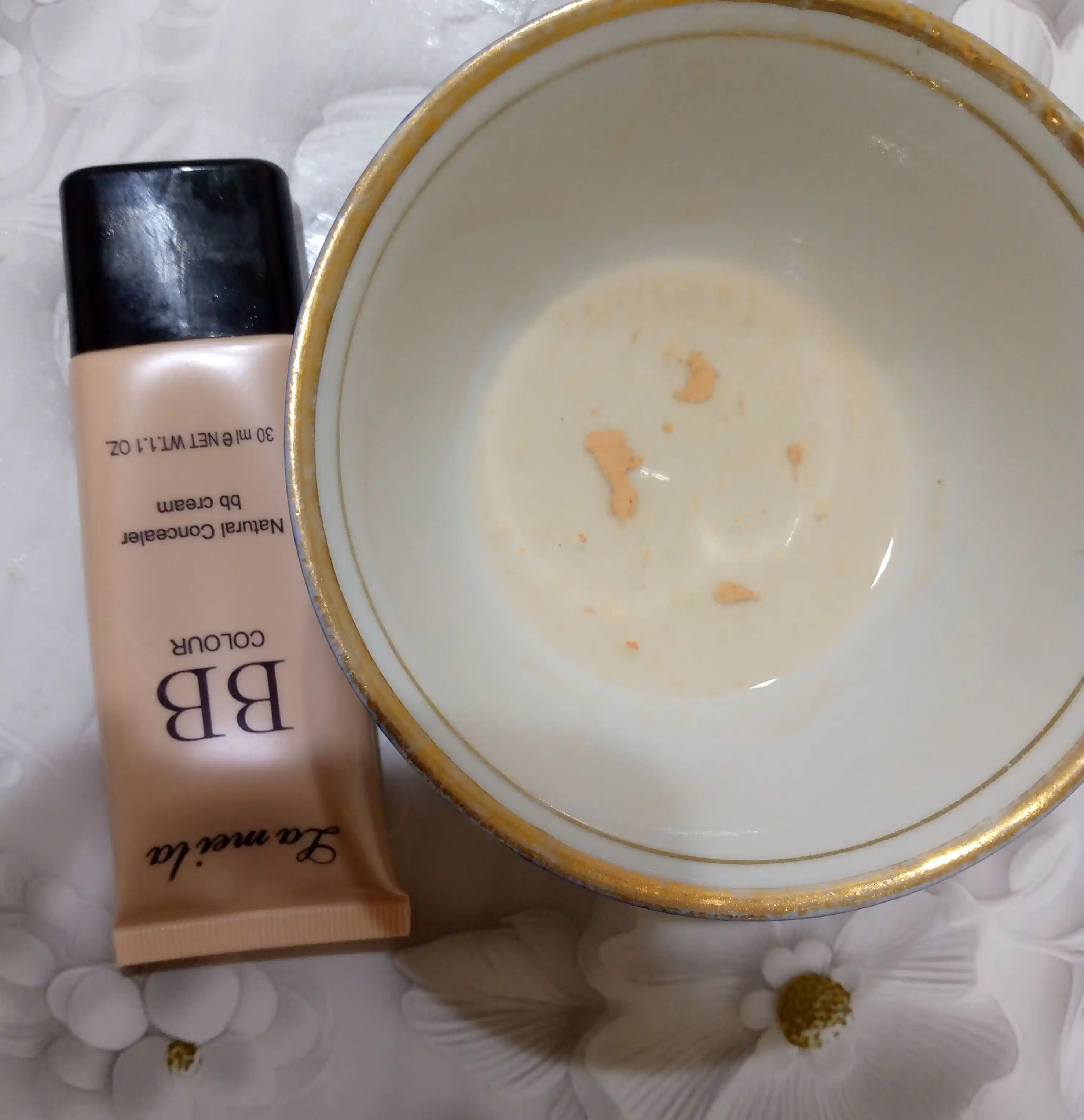 Tonal yuz kremi, namlovchi, 50 ml