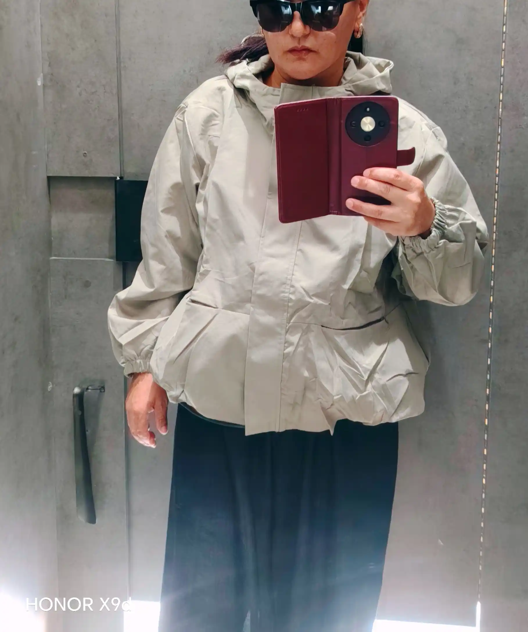 Ayollar vetrovkasi, kapyushonli bahor-kuz kurtkasi — ELLY FASHION