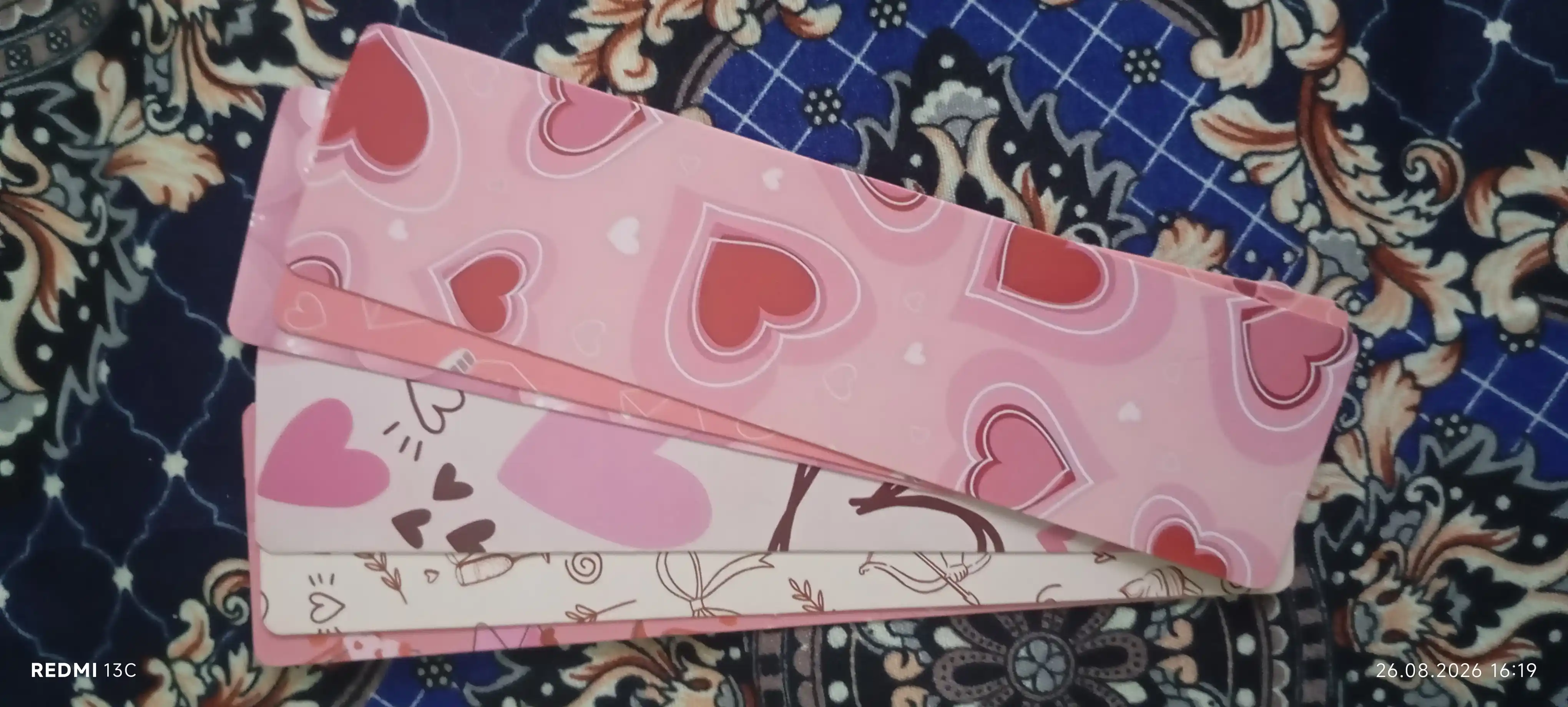 Картонные закладки для книг bookmark набор из 6 штук, разные дизайны, случайный выбор