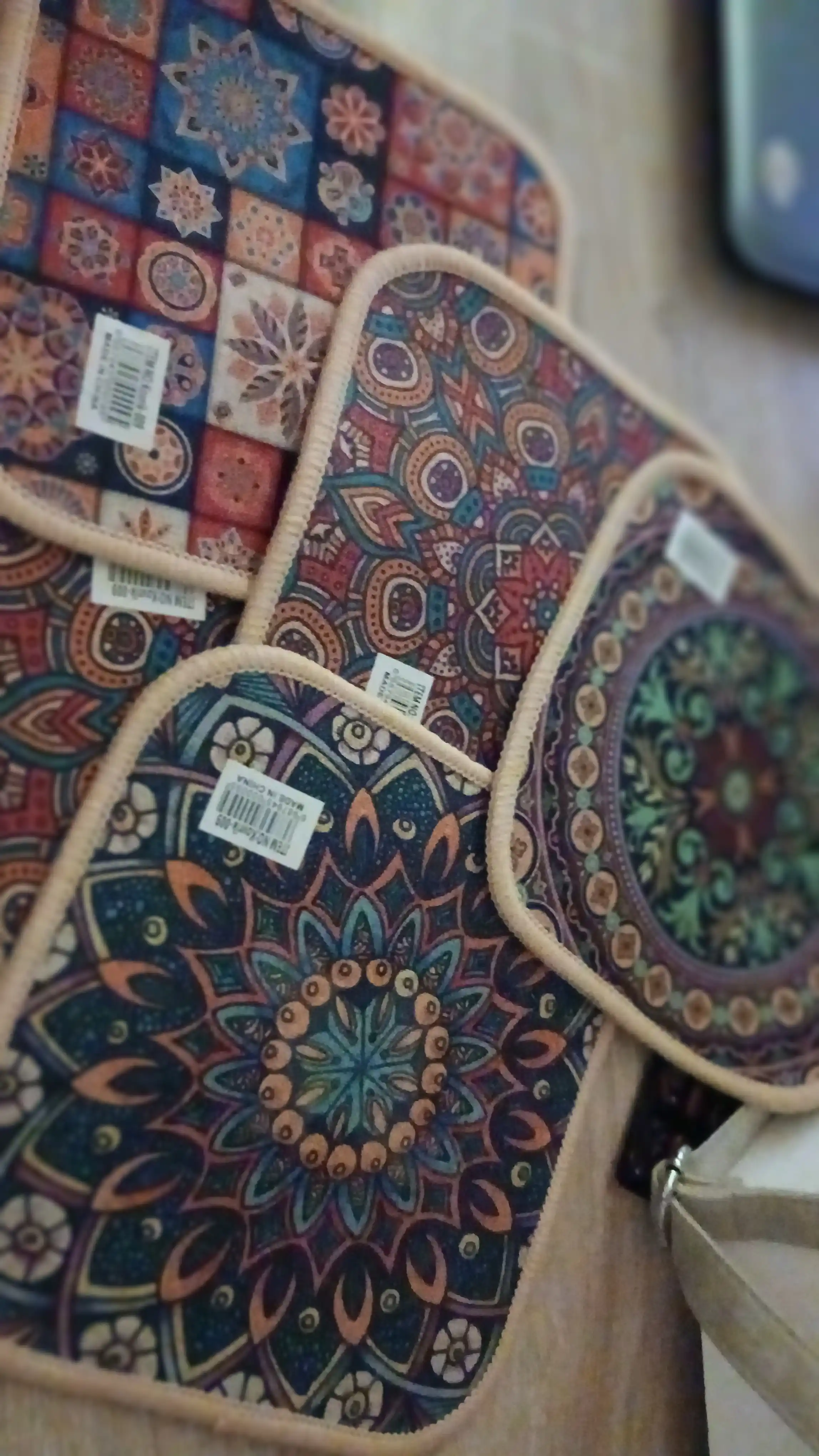 Naqshli choynak va piyola tagligi, issiqqa chidamli stol tagligi