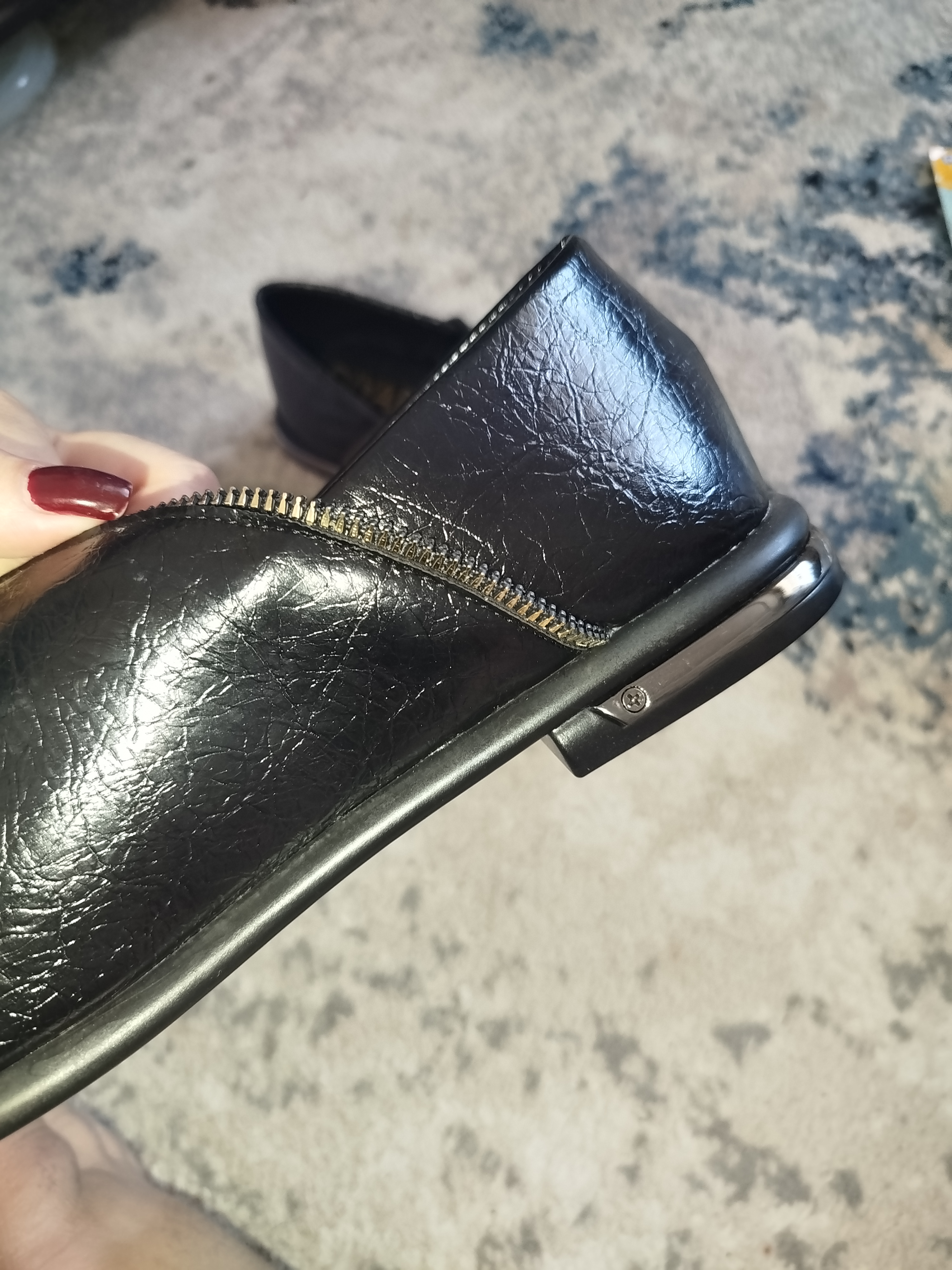 Ayollar uchun tuflilar, laklangan, charm, zamsh, zamokli, 35-40