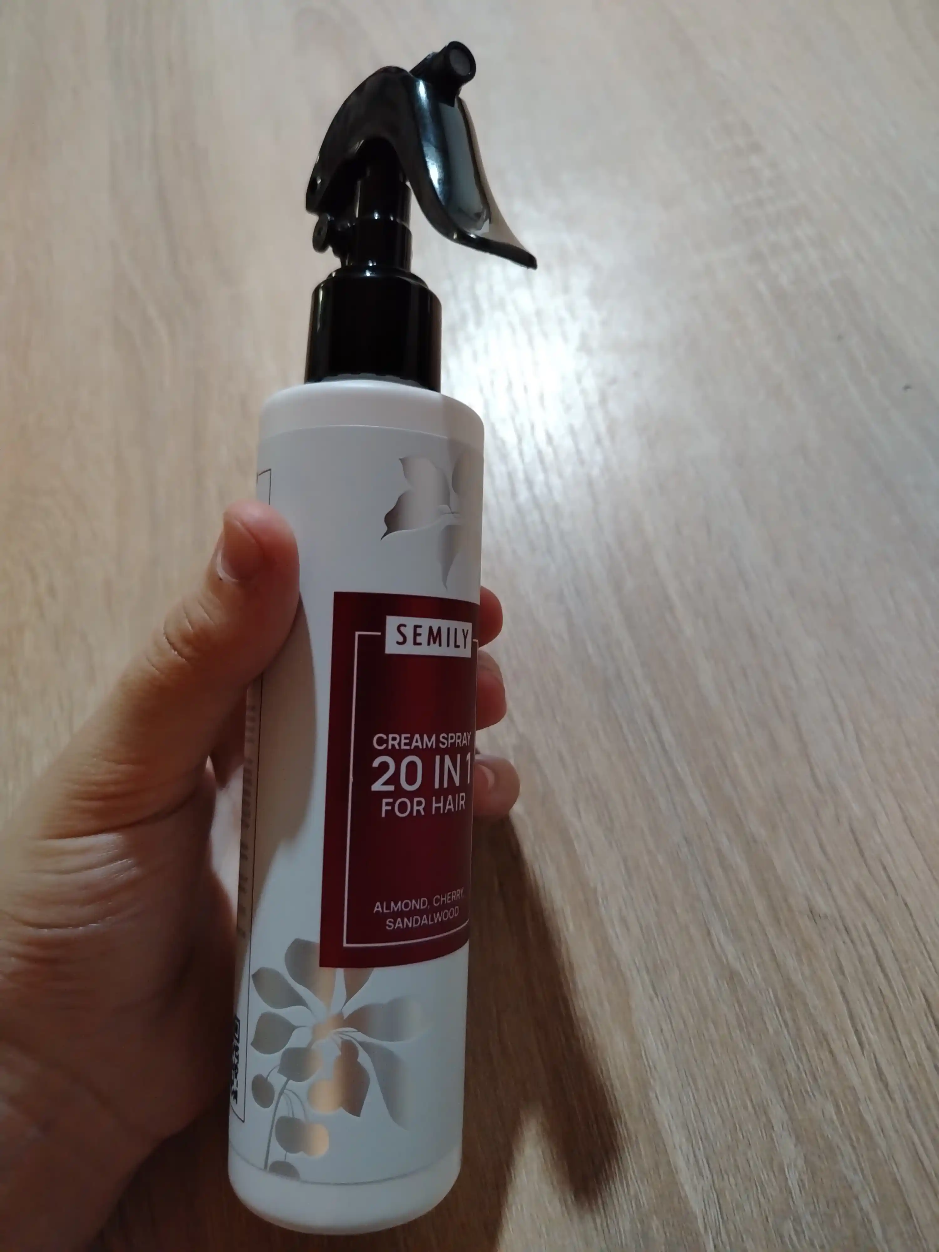 SEMILY soch spreyi, sochlarni issiqlikdan himoyalovchi xushbo‘y krem, soch parvarishi uchun 200 ml