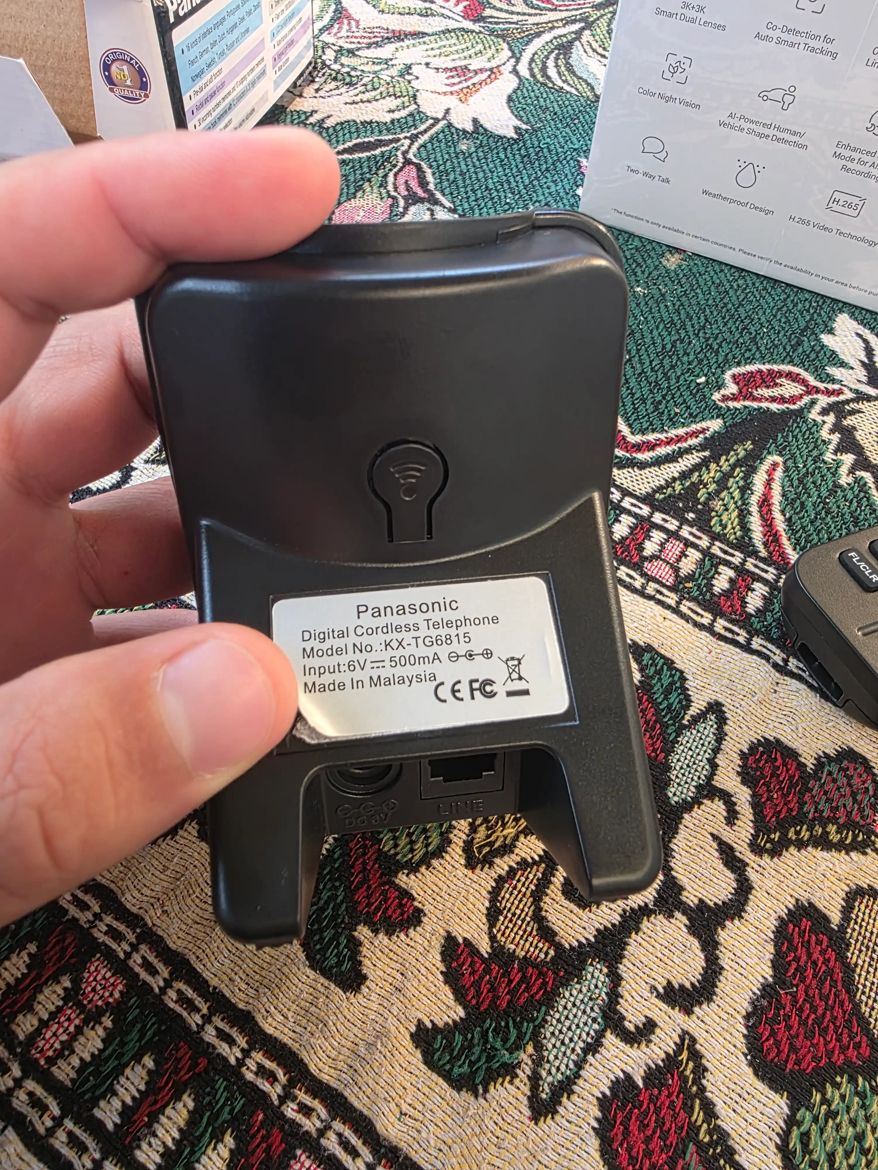 Uy telefoni Panasonic KX-TG6815/simsiz tugmali telefon