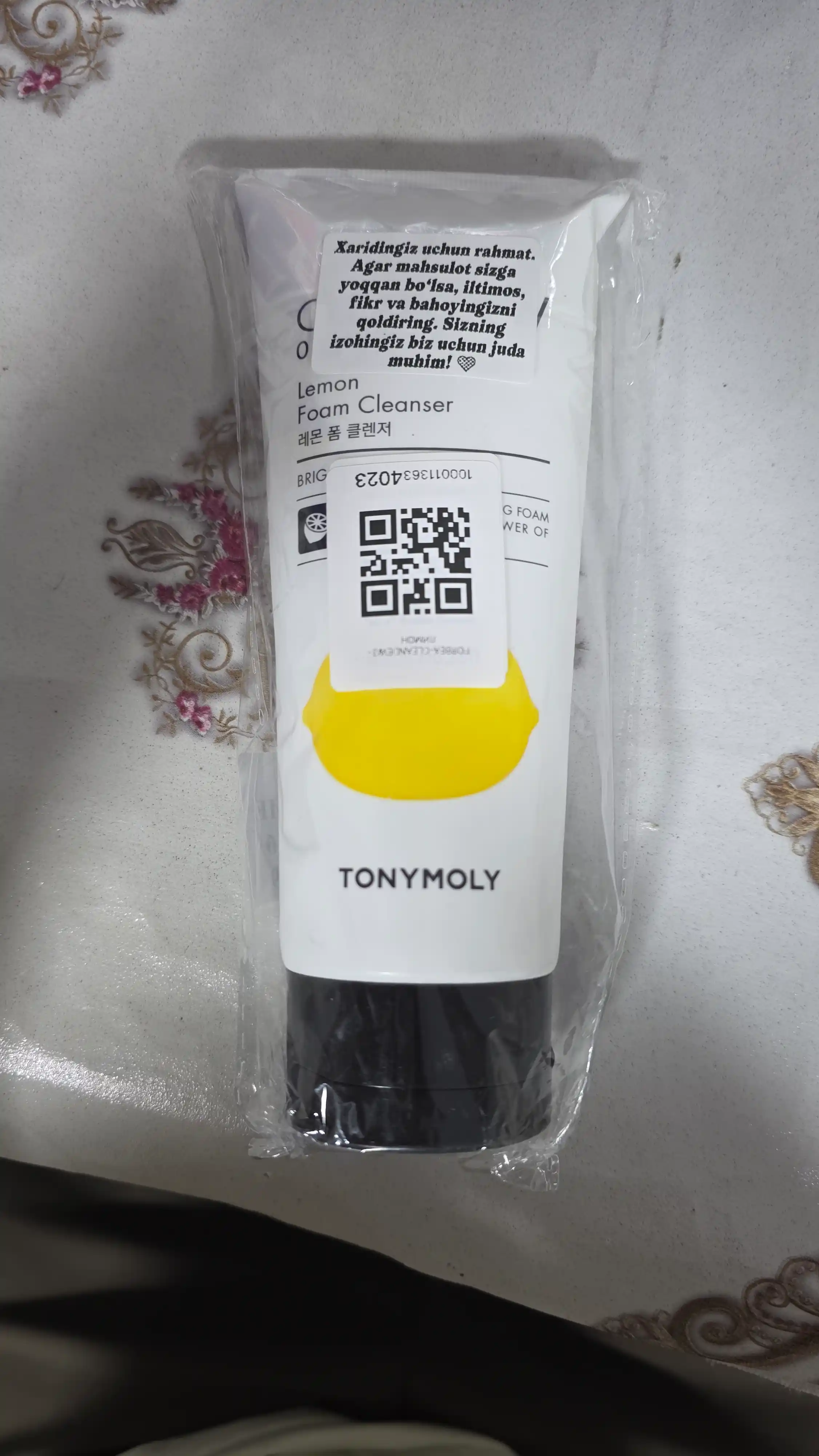 Осветляющая и смягчающая очищающая пенка, 180 мл tony