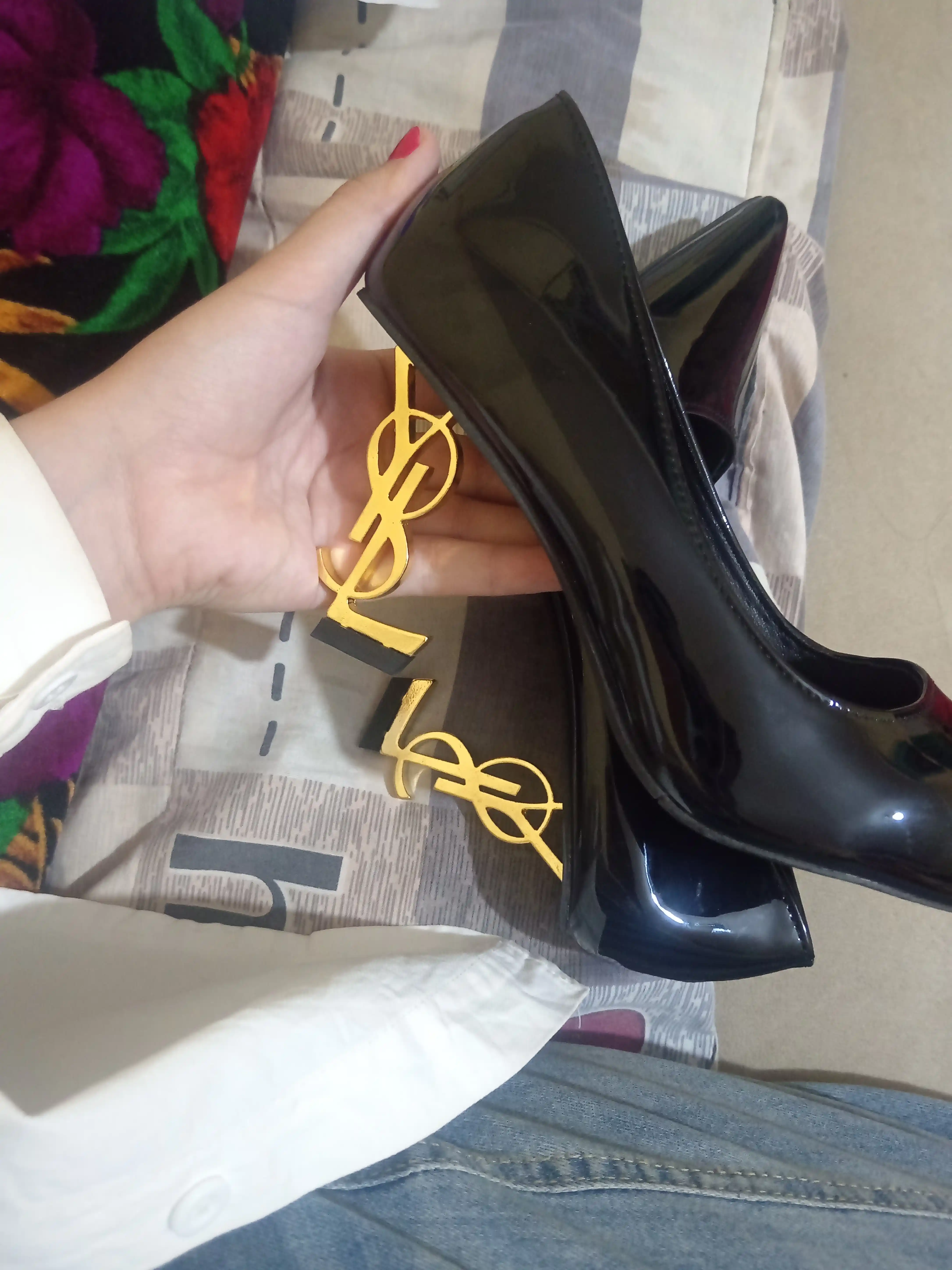 Женские босоножки на высоком каблуке Saint Laurent YSL