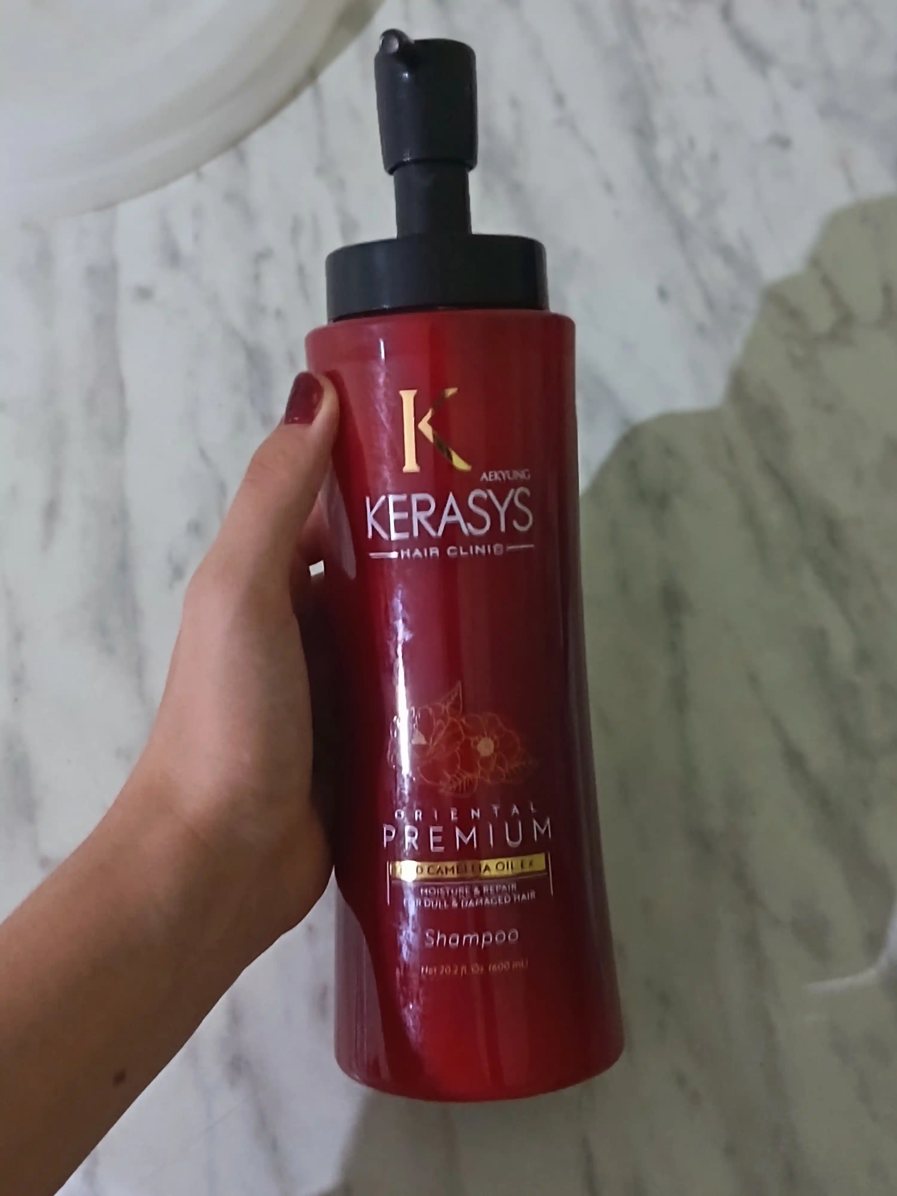 Shampun ayollar uchun keratinli, soch to'kilishiga qarshi Kerasys Oriental 600 ml