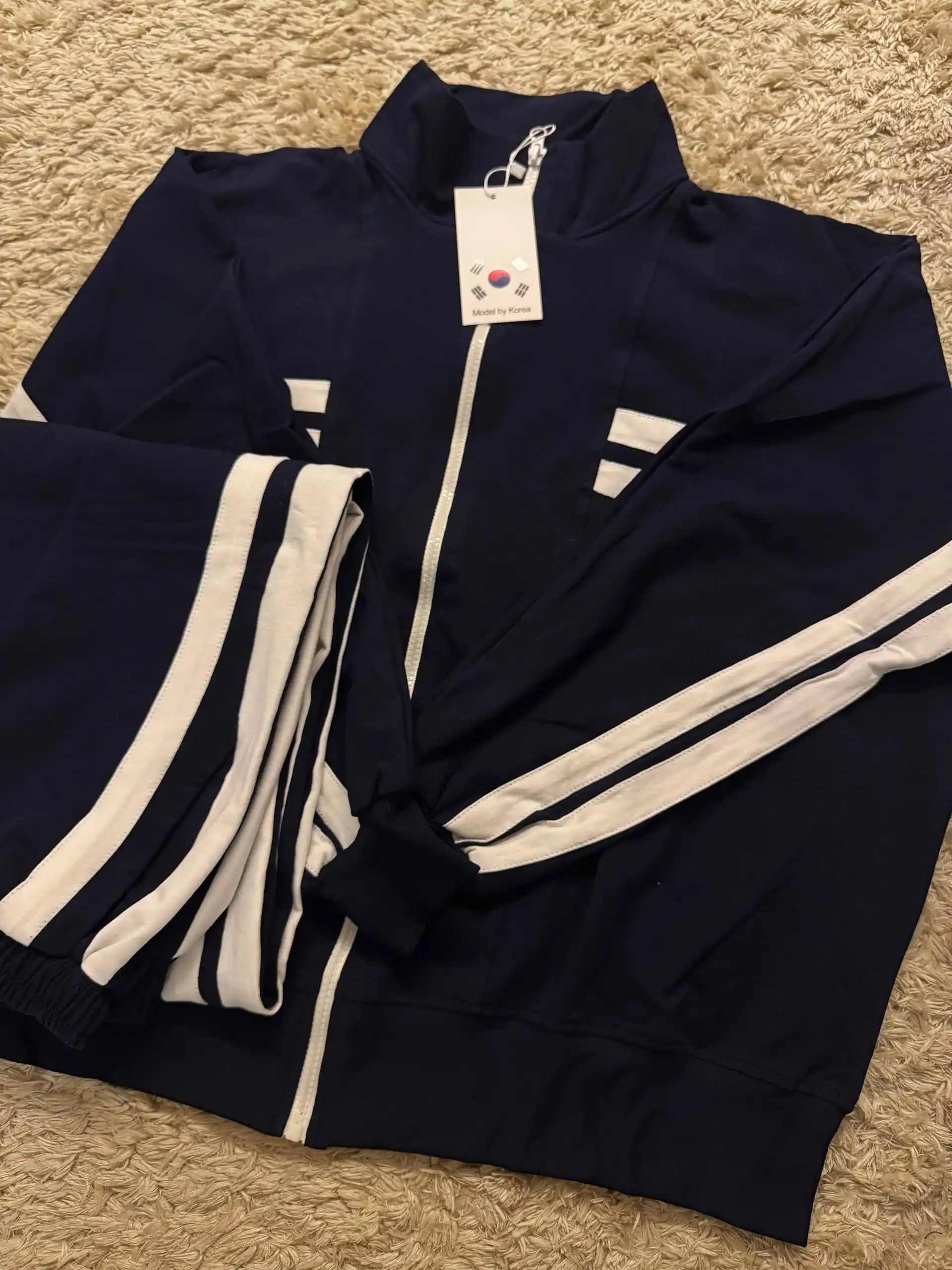 Ayol va qizlar uchun sport kostyumi. Ayollar sport dvoykasi ikki iplik! S-XL