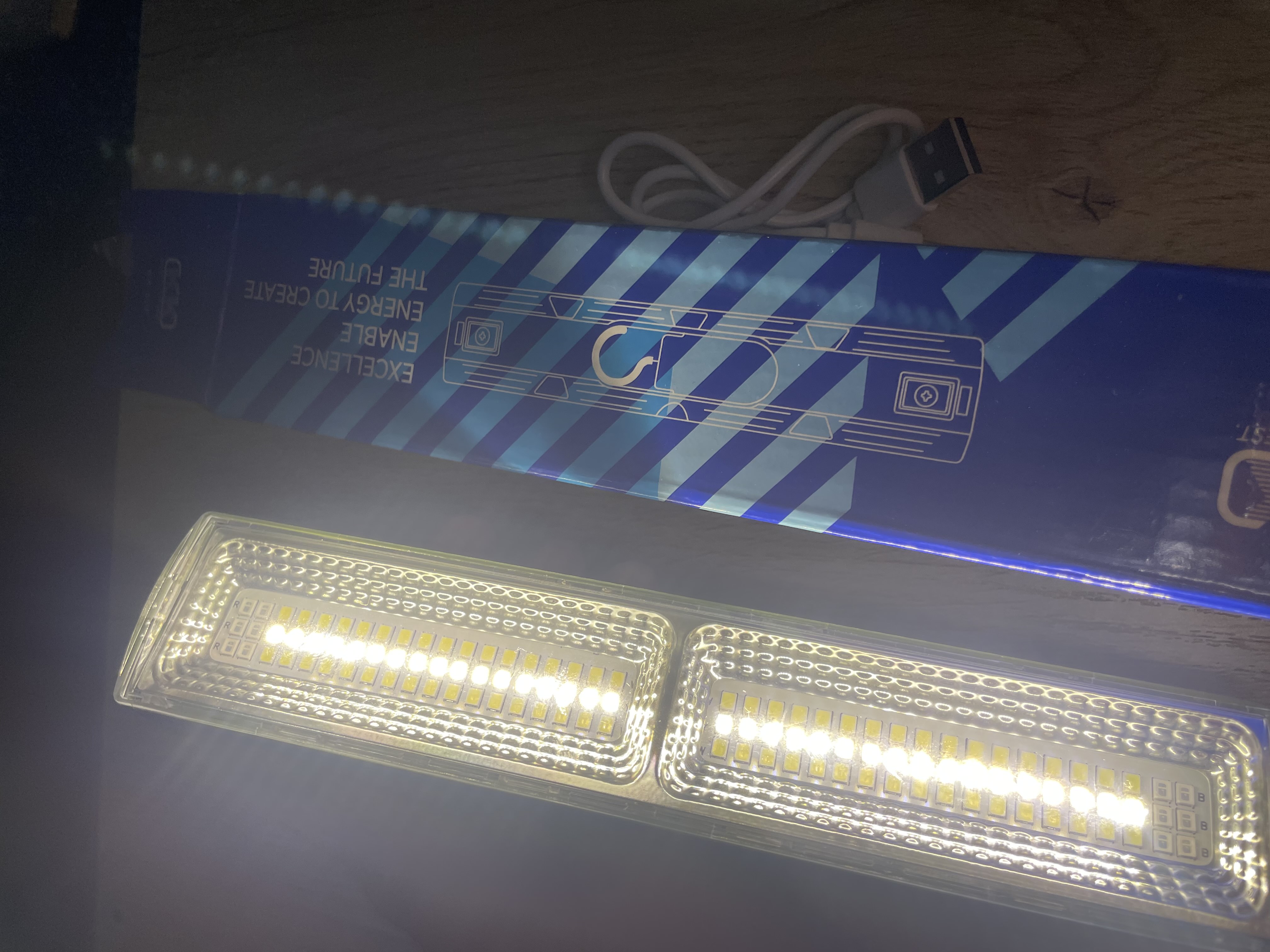 LED chiroq KK-410, 411, 412 USB va Type-C dan ishlaydi, Li-ion batareya