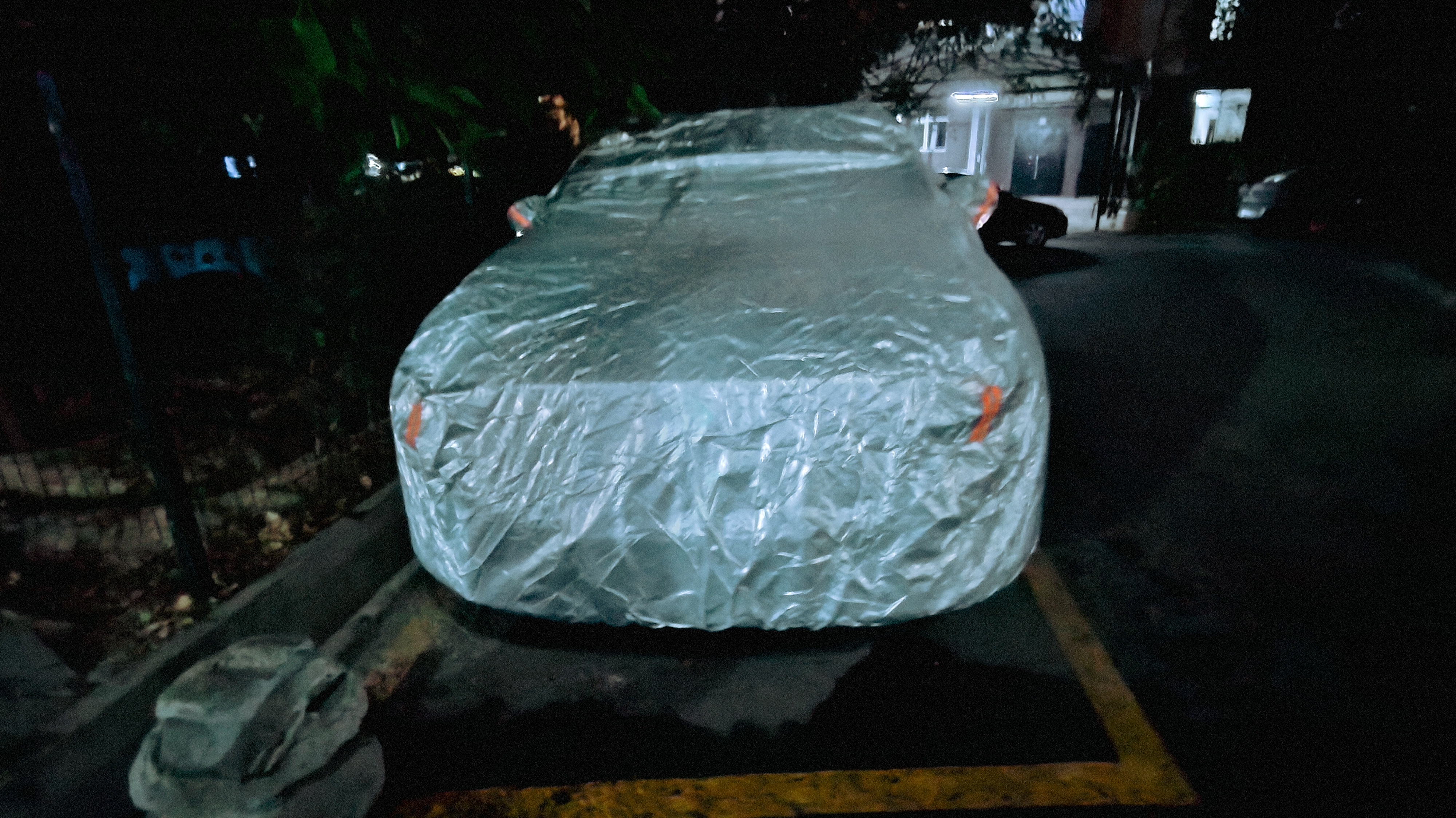 TENT bostirmasi uchun barcha mavsumlarga mos keladigan universal suv o‘tkazmaydigan himoya g‘ilofi