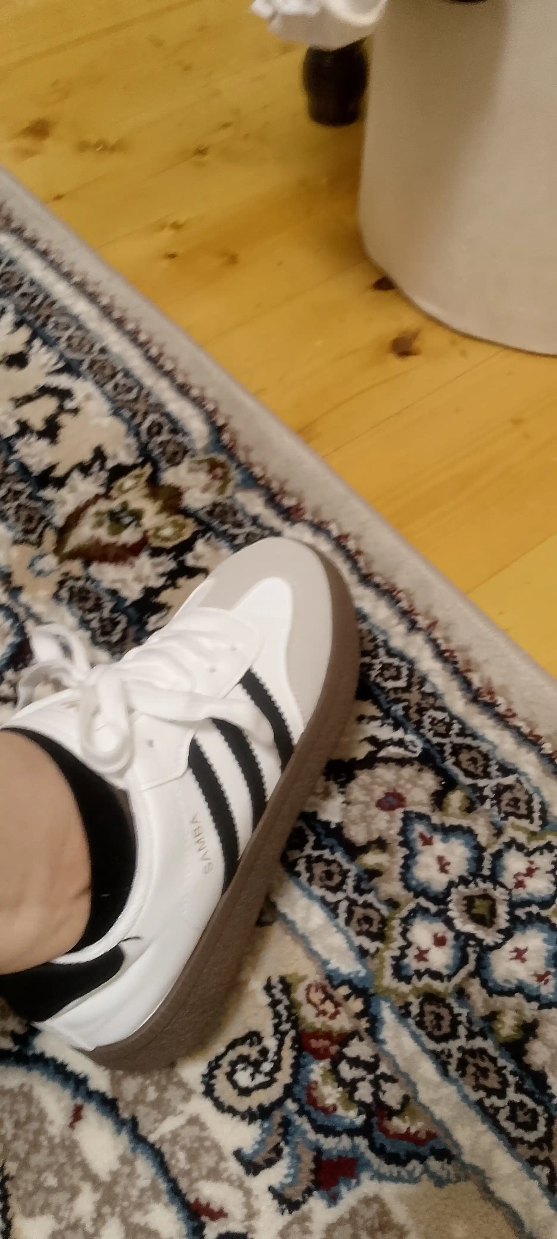 Kundalik krossovkalar, ayollar krossovkalari, erkaklar krossovkalari PUMA