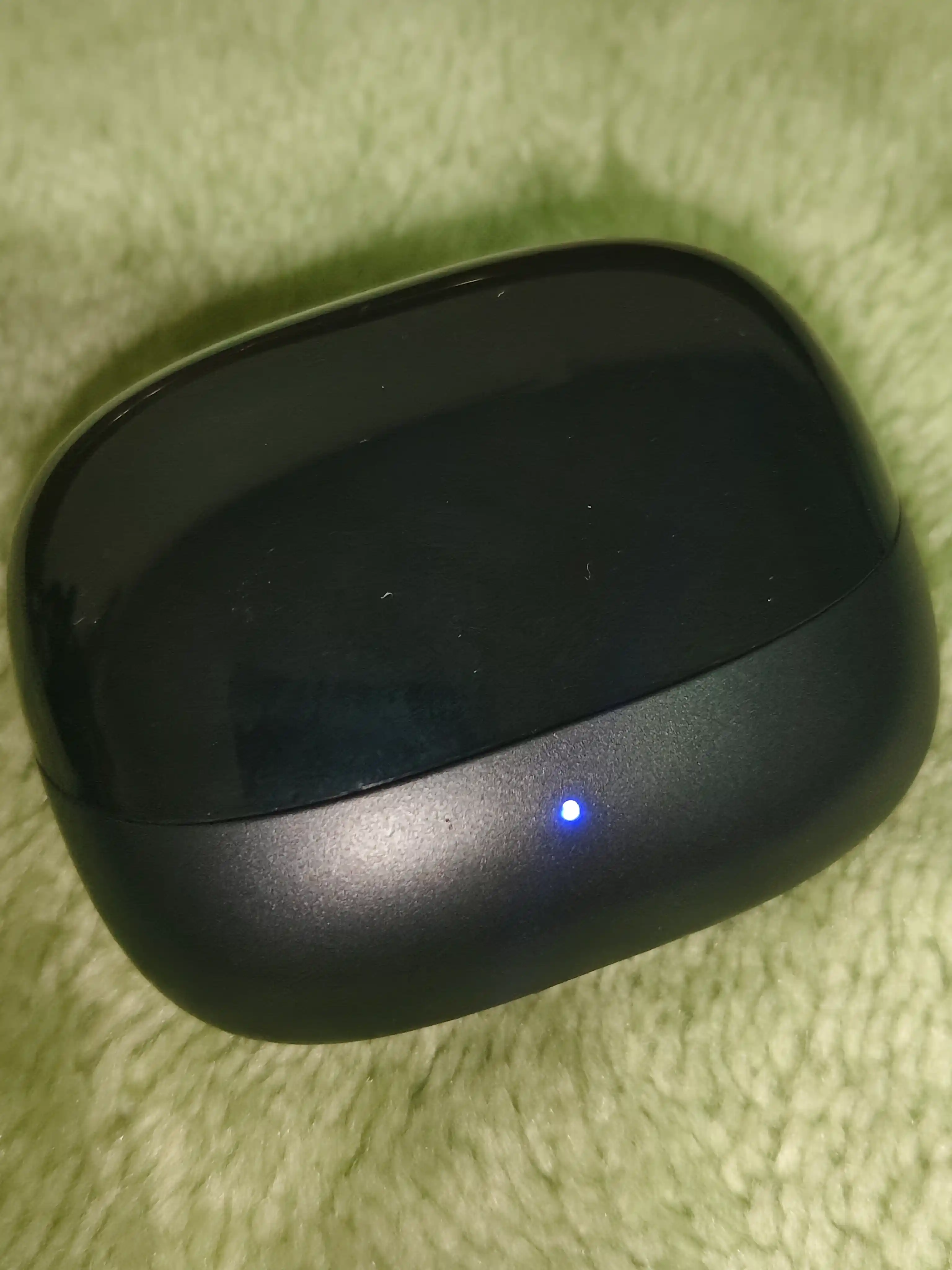 E100 TWS simsiz Bluetooth quloqchin, Bluetooth 5.3, zaryad qutisi bilan